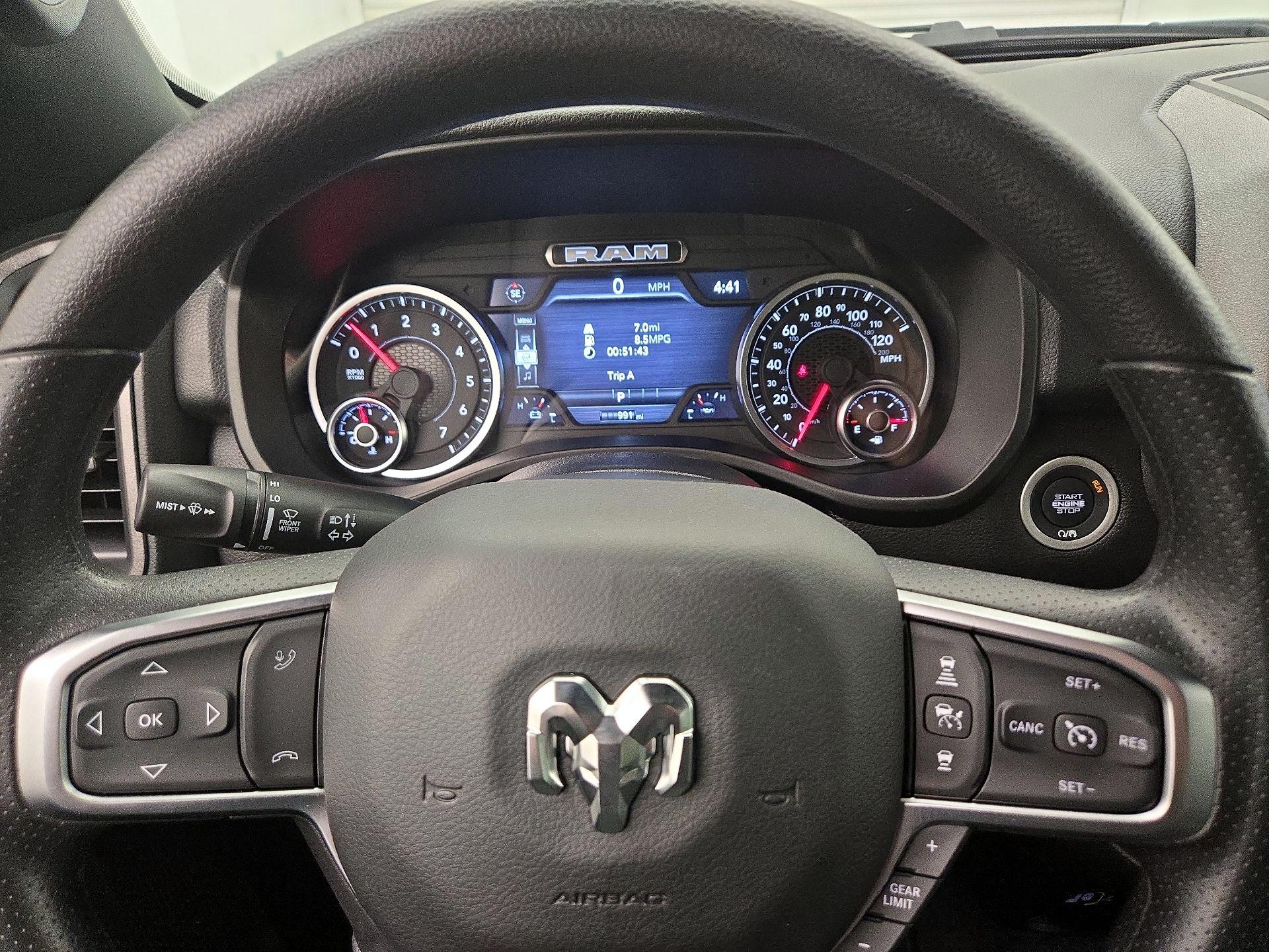 Thumbnail: 2025 RAM 1500 - 10