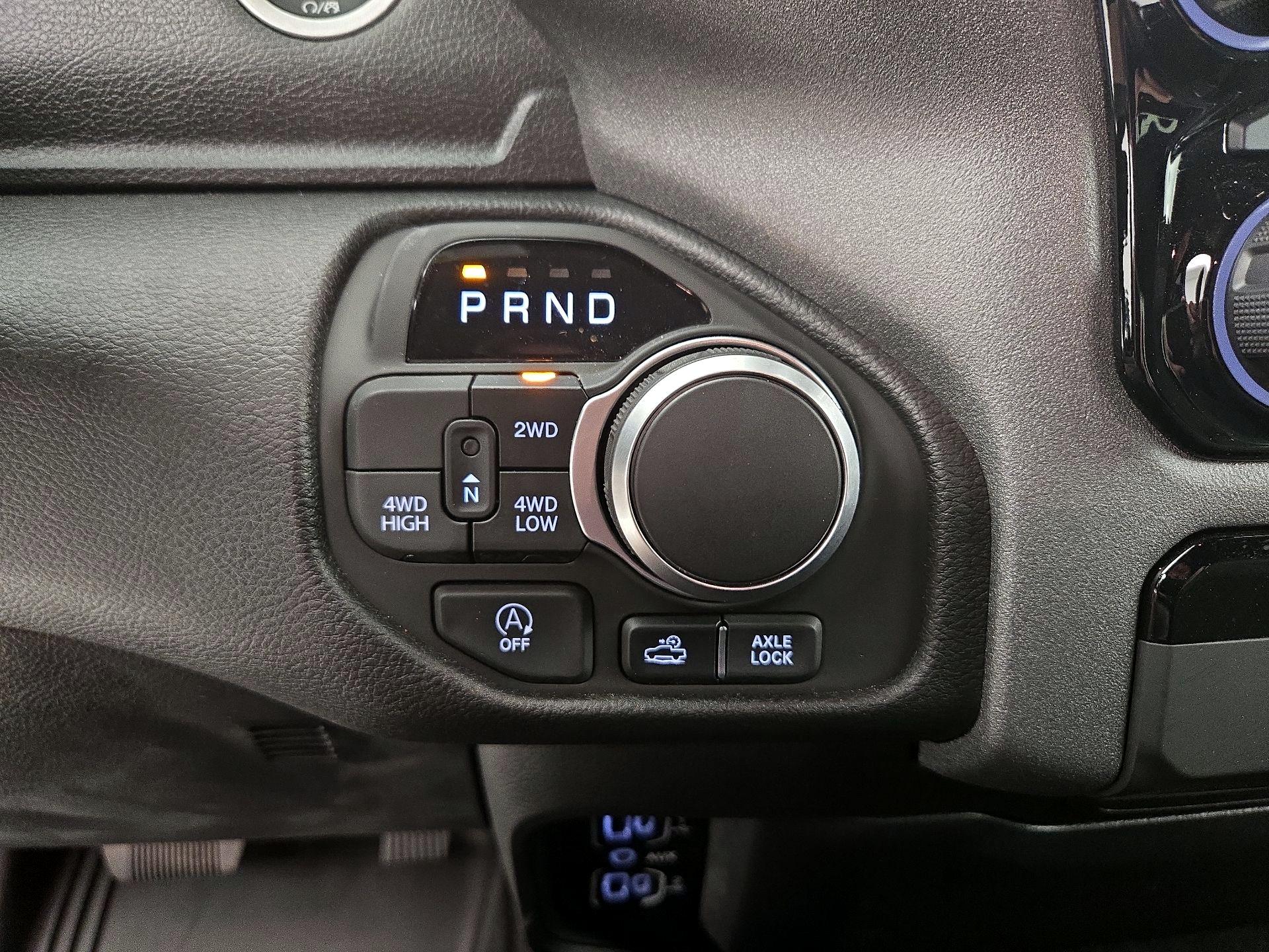 Thumbnail: 2025 RAM 1500 - 17