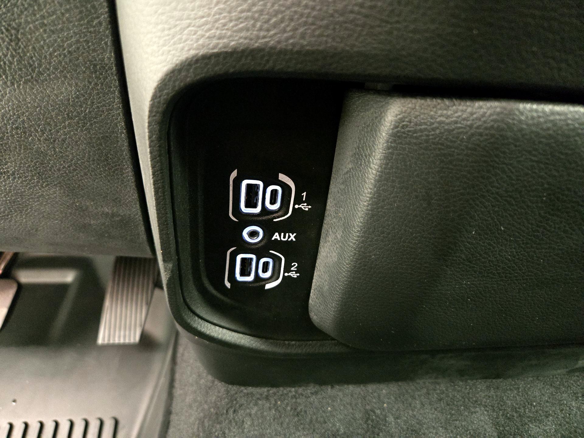 Thumbnail: 2025 RAM 1500 - 18