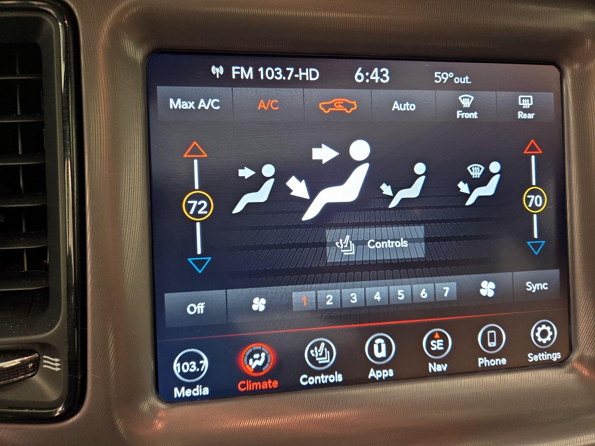 Thumbnail: 2022 Dodge Challenger - 17