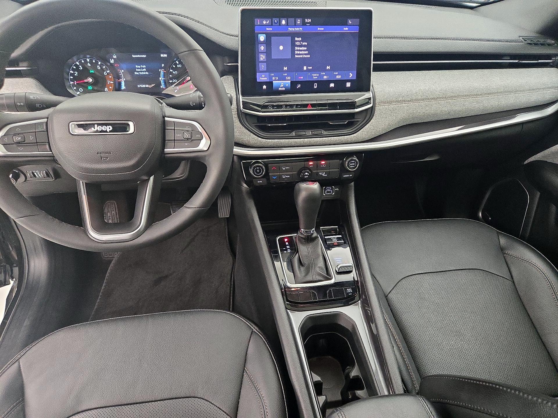 Thumbnail: 2023 Jeep Compass - 9