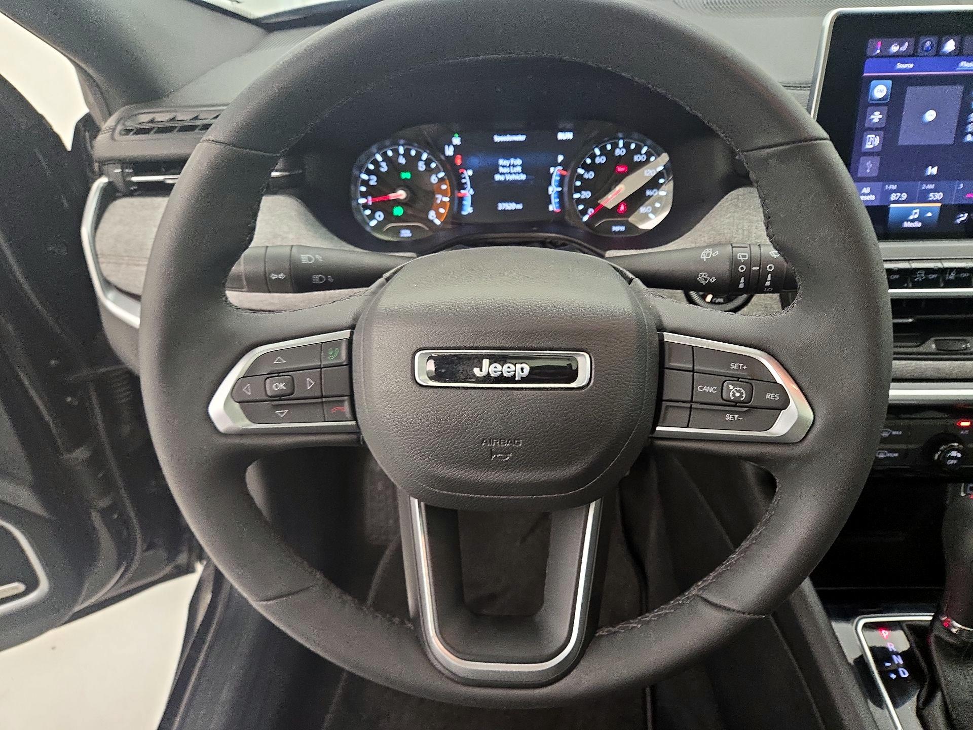 Thumbnail: 2023 Jeep Compass - 10