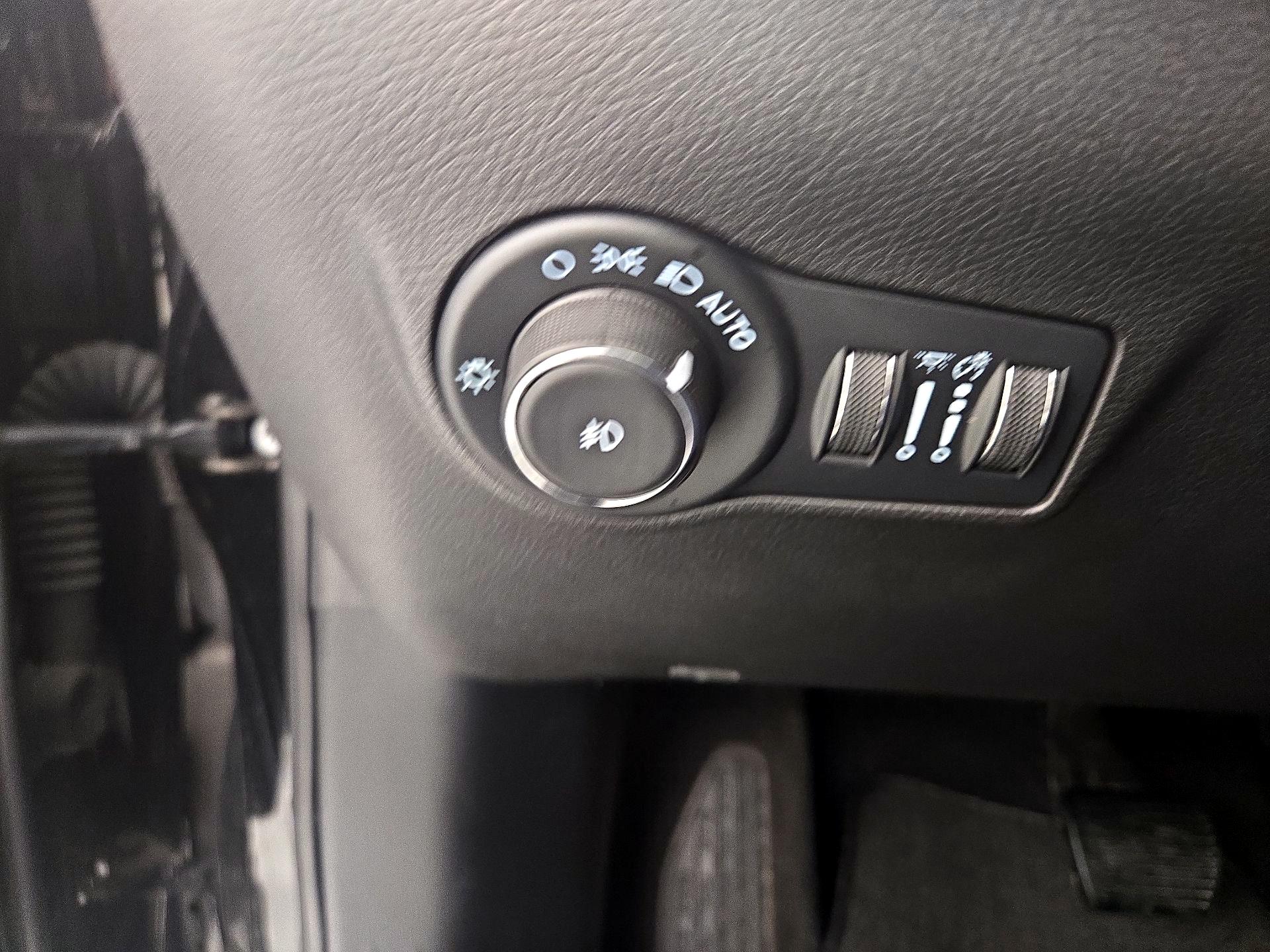 Thumbnail: 2023 Jeep Compass - 13