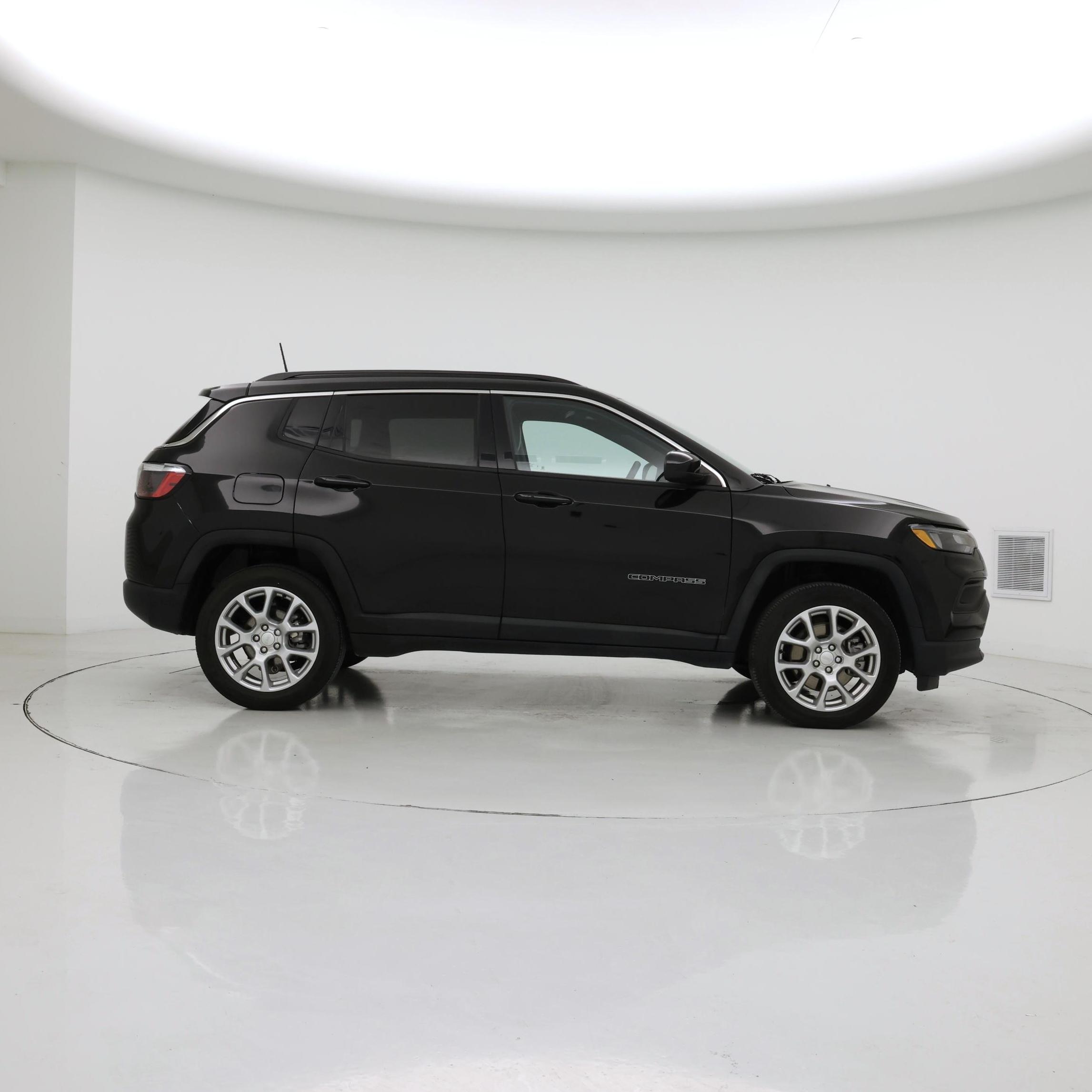 Thumbnail: 2023 Jeep Compass - 7