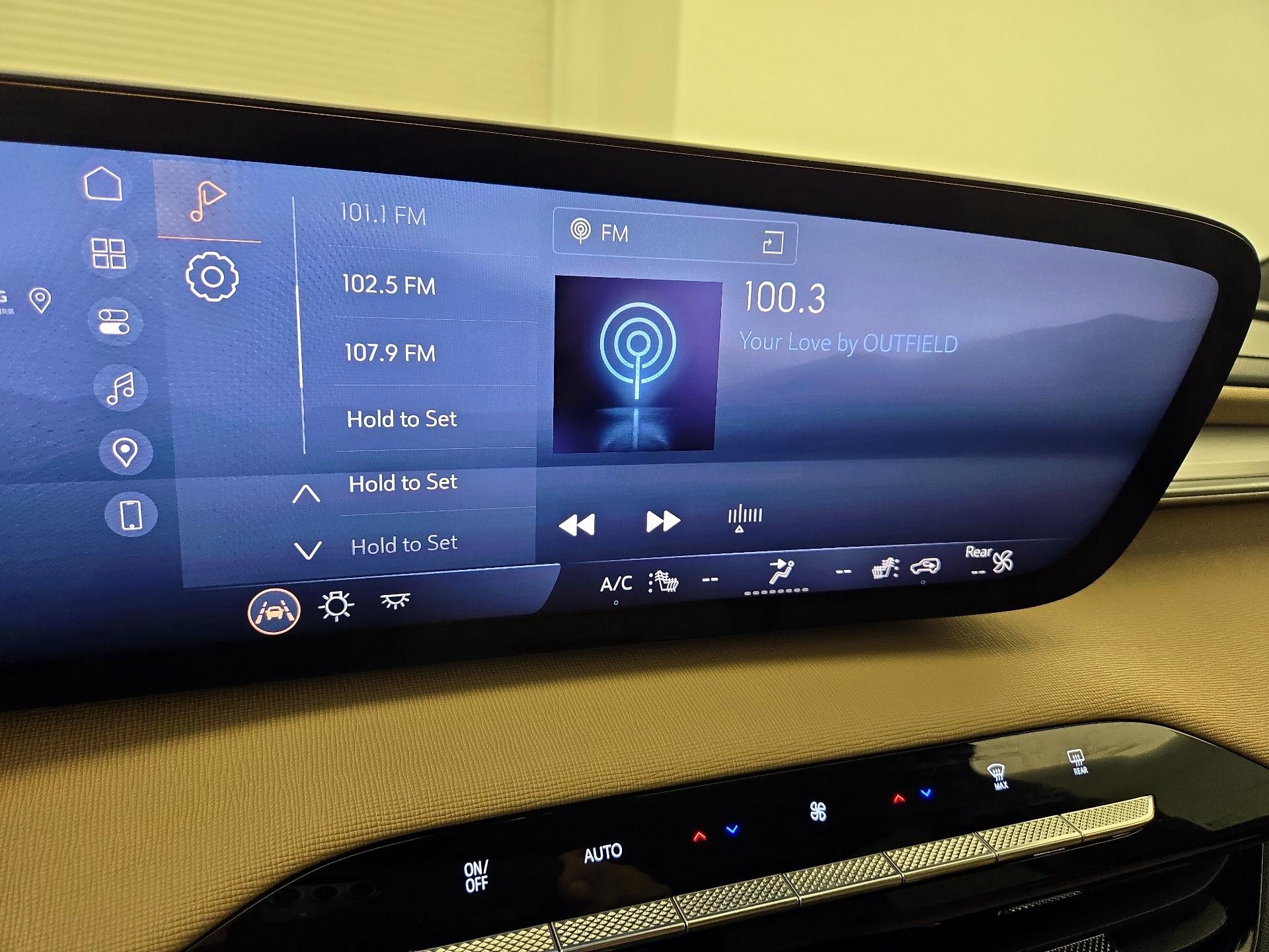 Thumbnail: 2025 Buick Enclave - 16