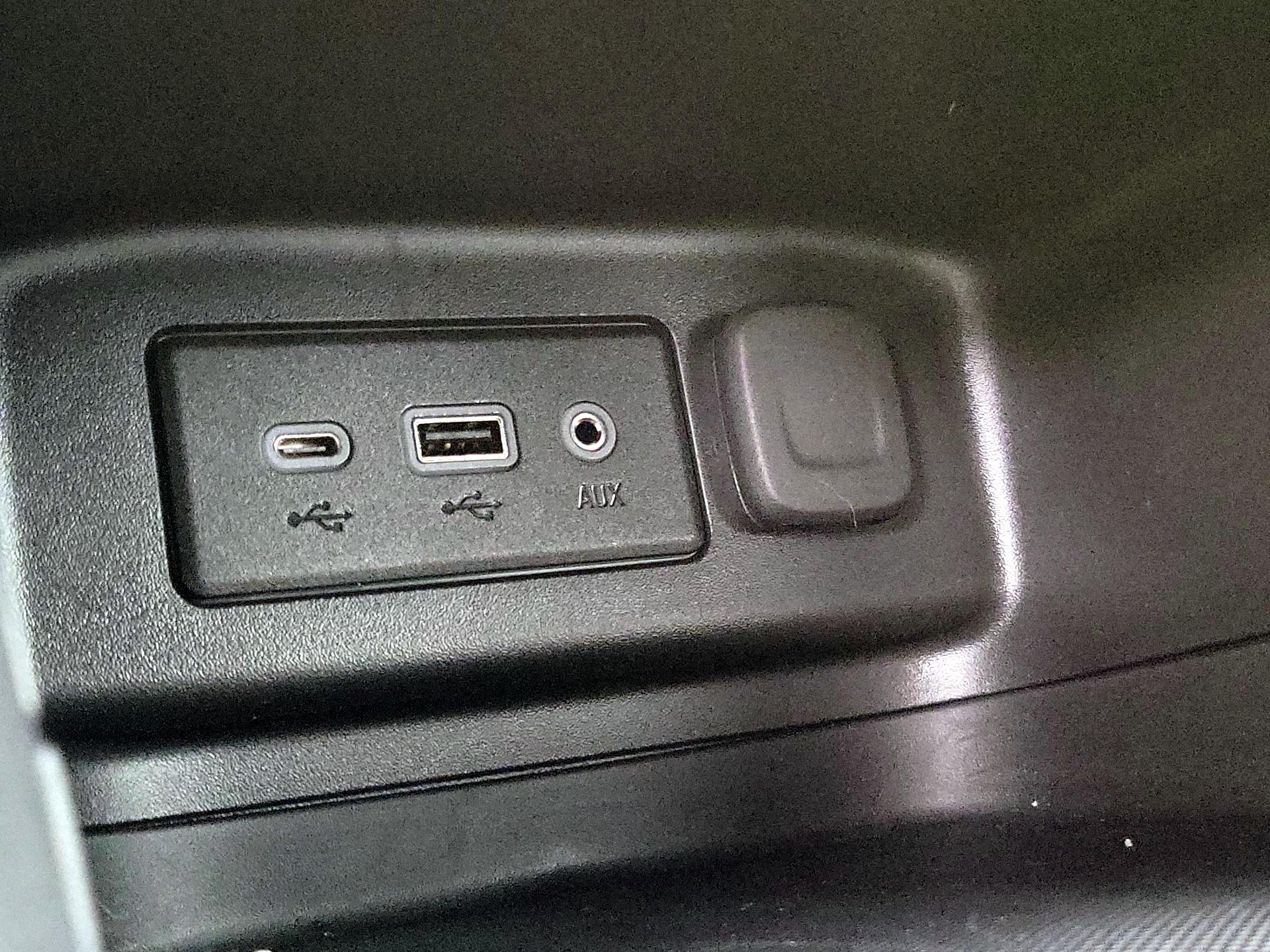 Thumbnail: 2024 Chevrolet Equinox - 17