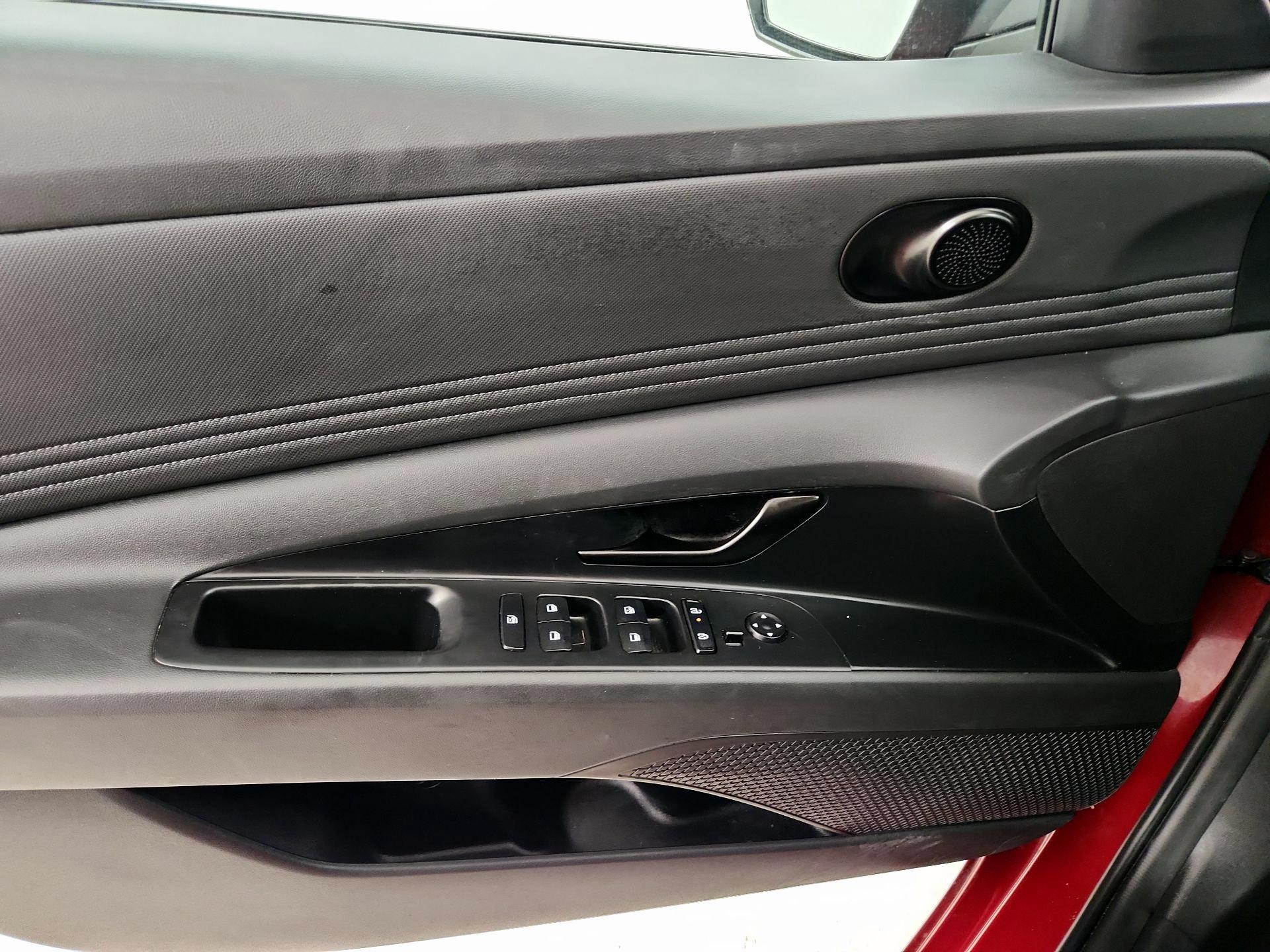 Thumbnail: 2025 Hyundai Elantra - 12