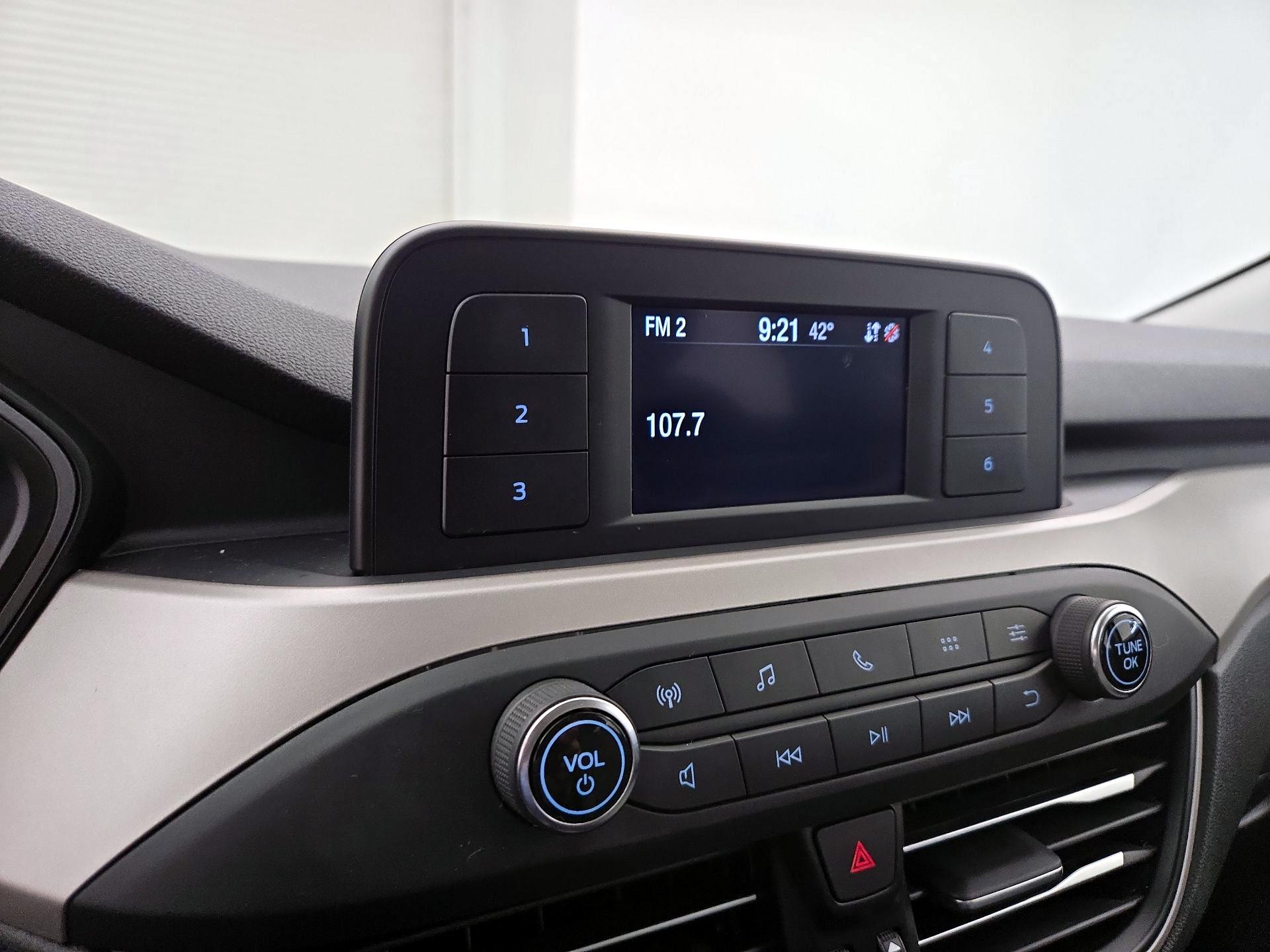 Thumbnail: 2022 Ford Escape - 15