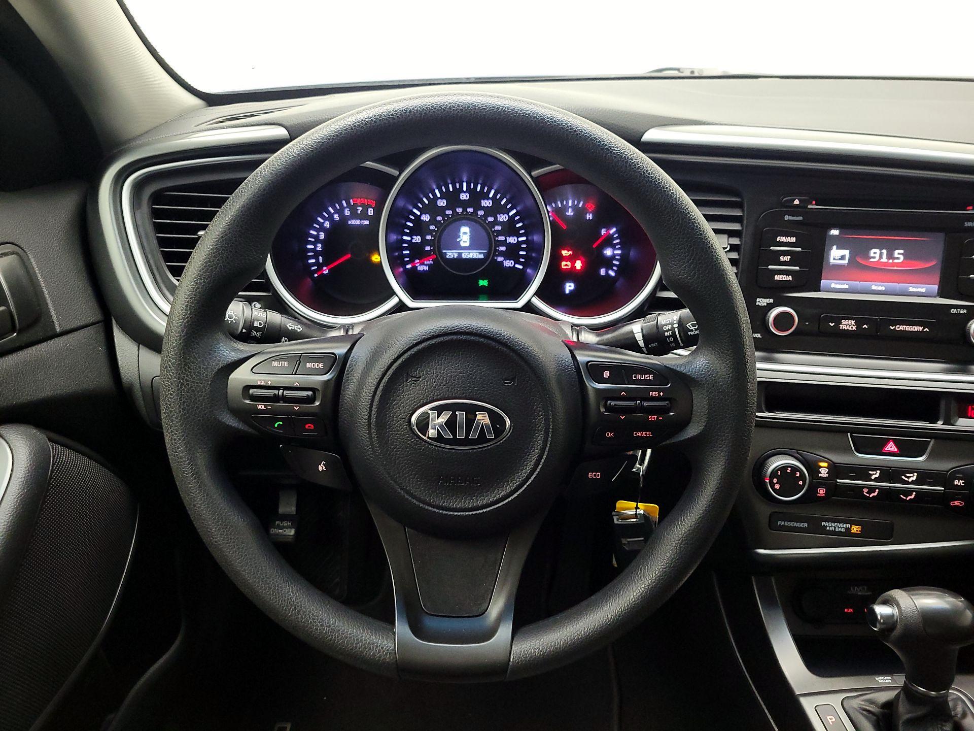 Thumbnail: 2015 Kia Optima - 10