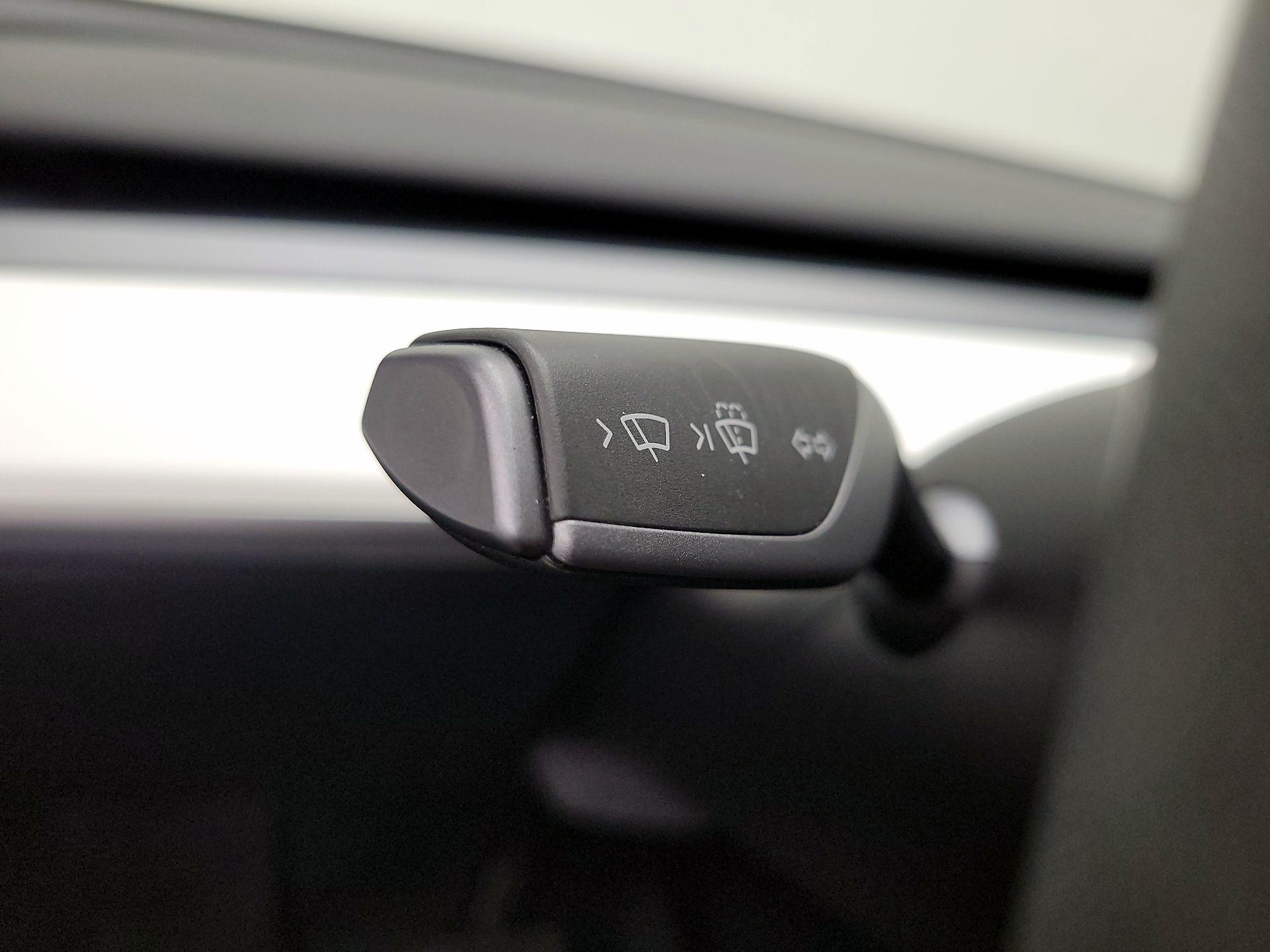 Thumbnail: 2025 Tesla Model Y - 13