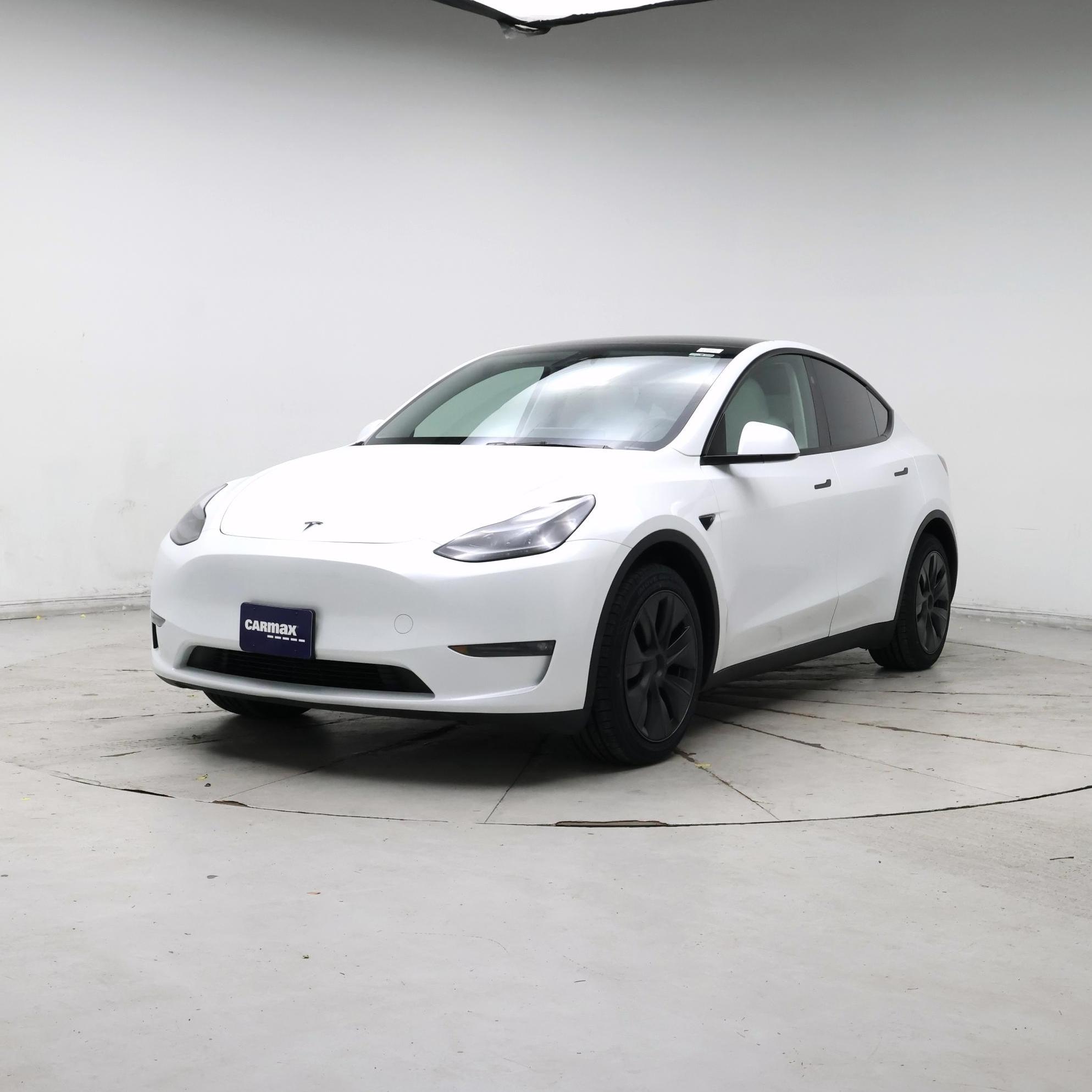 Thumbnail: 2025 Tesla Model Y - 4