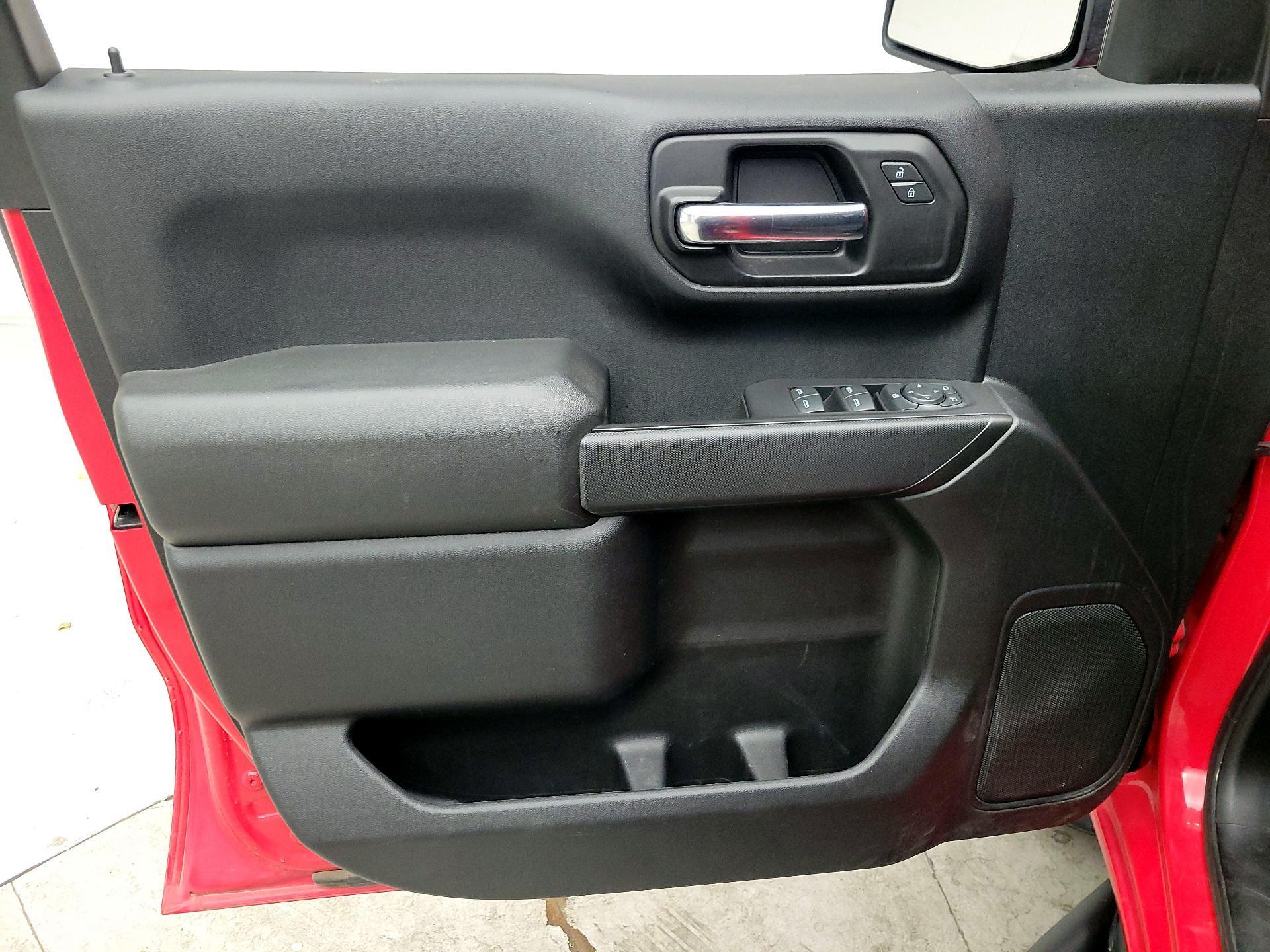 Thumbnail: 2019 Chevrolet Silverado 1500 - 12