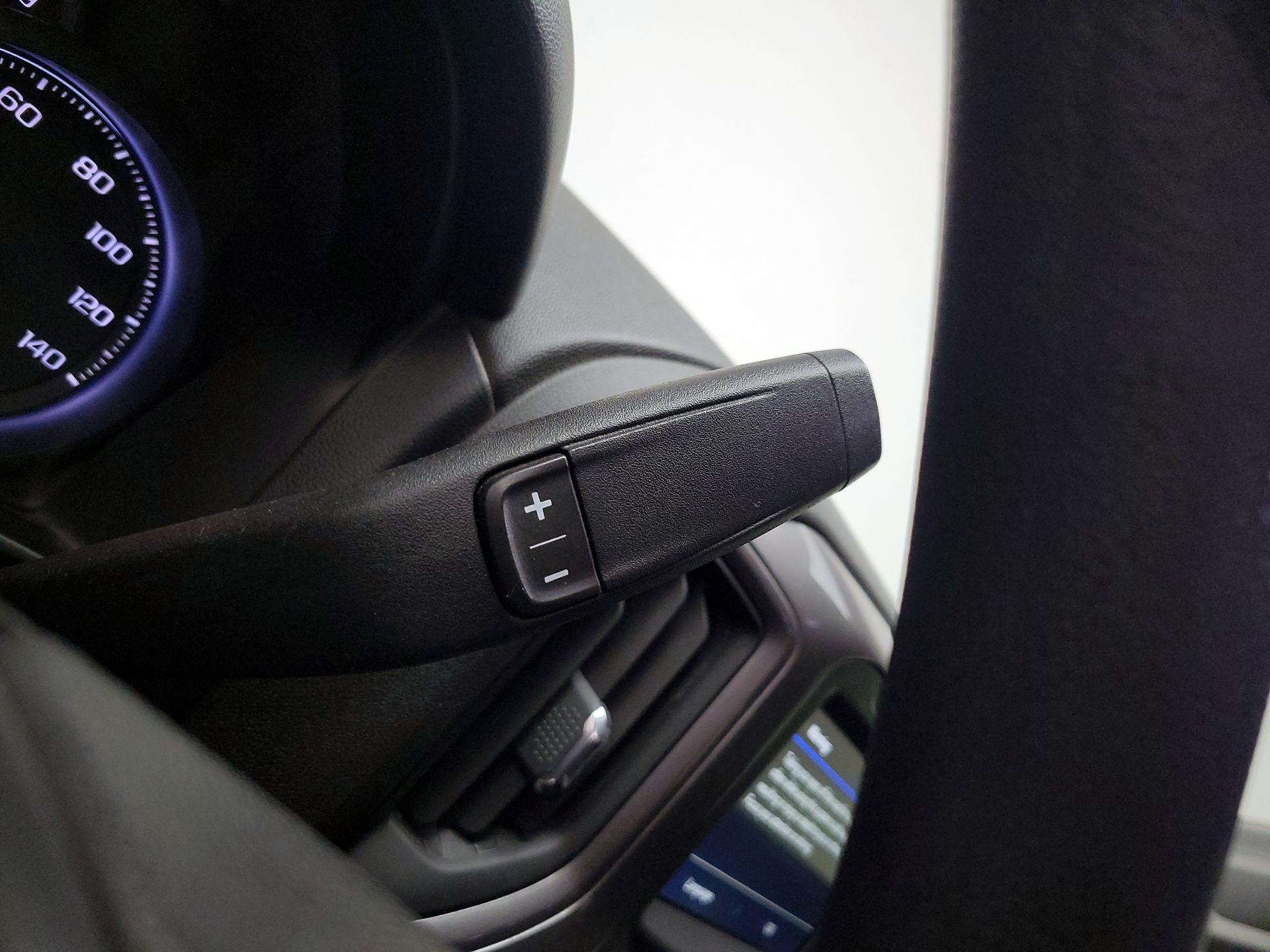 Thumbnail: 2019 Chevrolet Silverado 1500 - 17