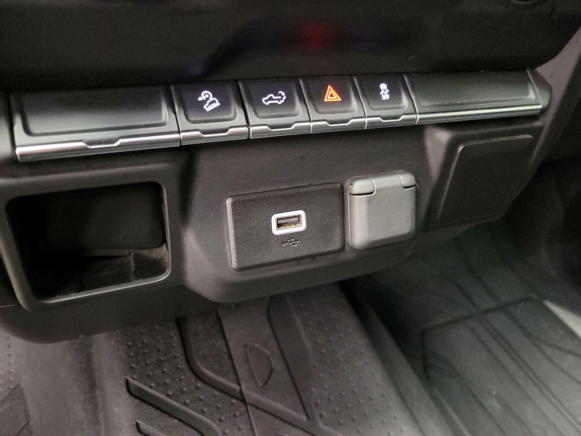 Thumbnail: 2019 Chevrolet Silverado 1500 - 18