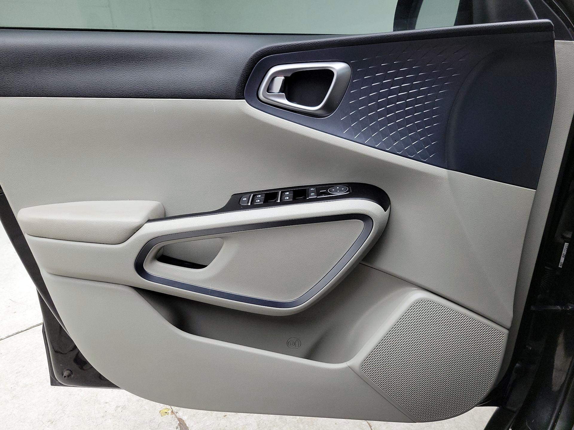 Thumbnail: 2024 Kia Soul - 12