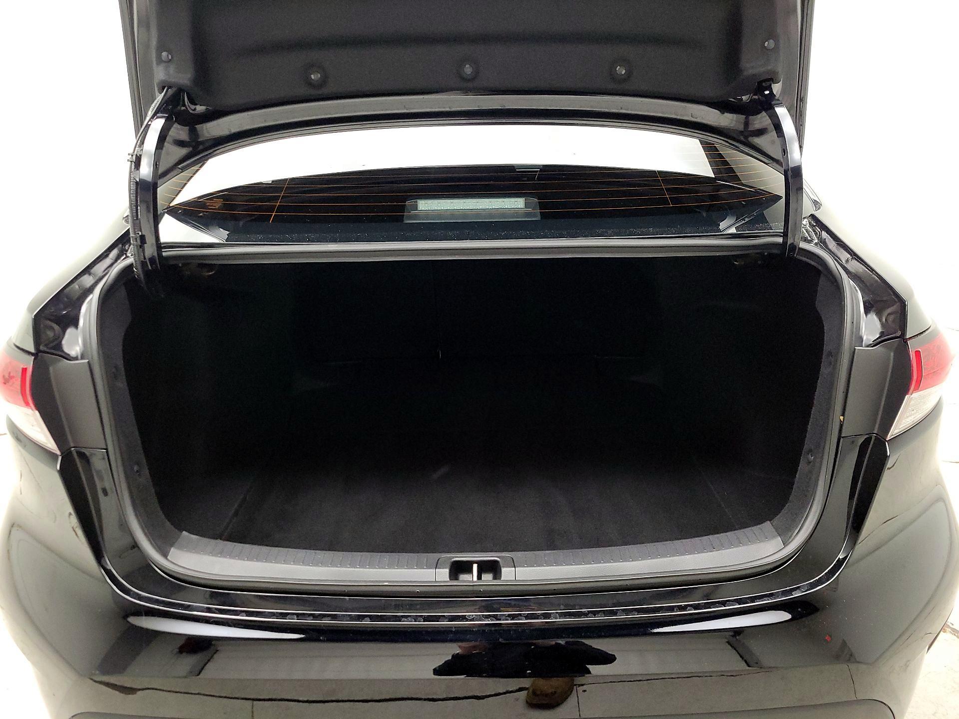 Thumbnail: 2025 Toyota Corolla - 20