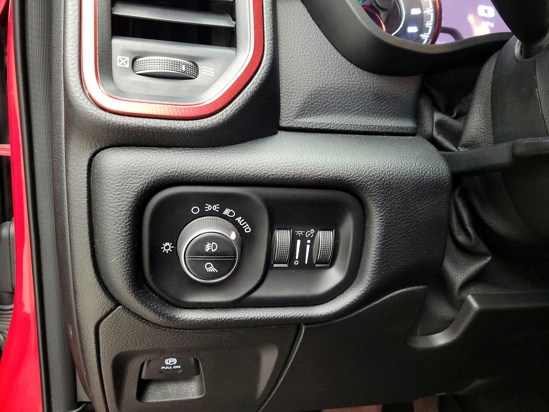 Thumbnail: 2019 RAM 1500 - 13