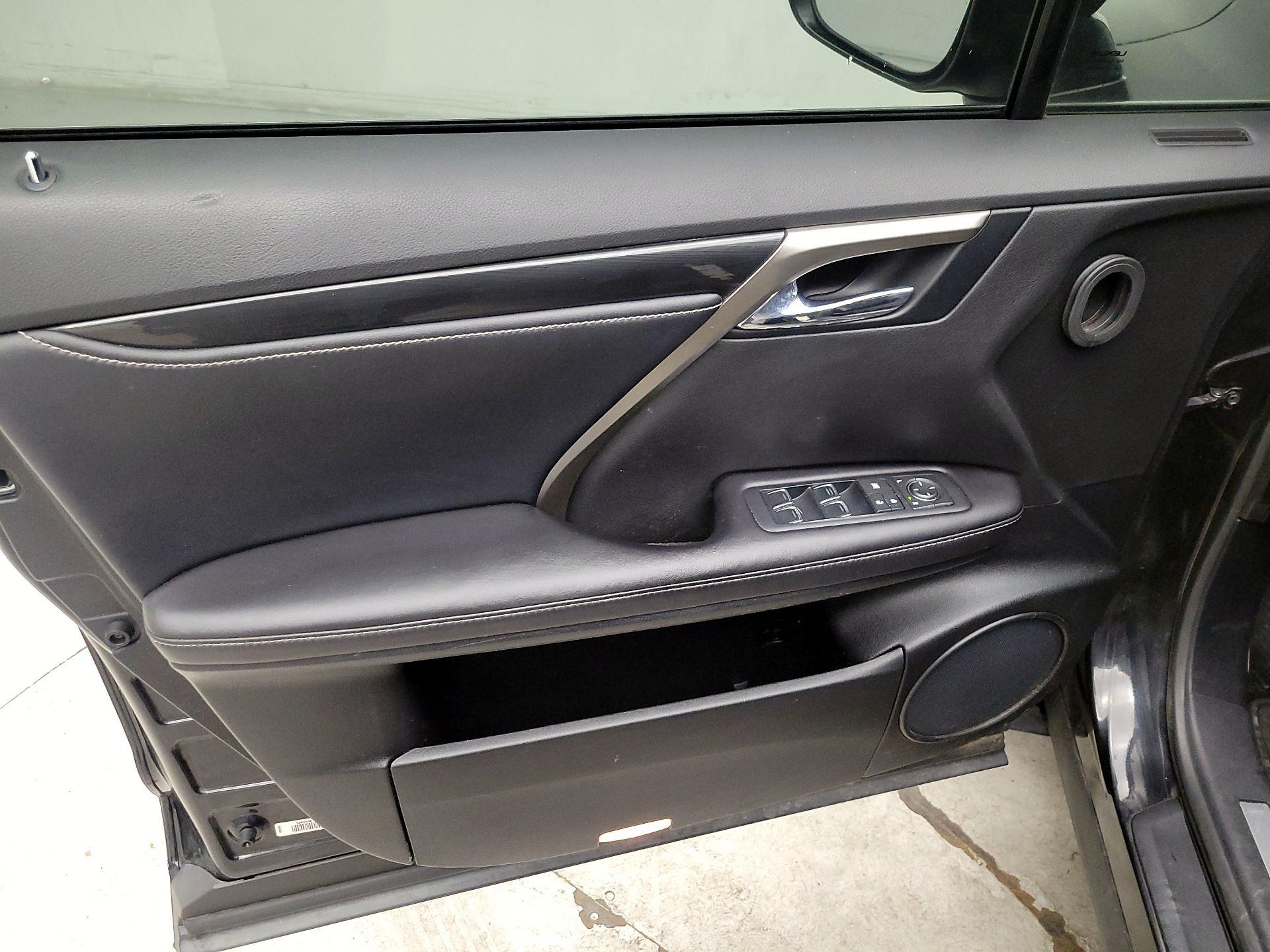 Thumbnail: 2016 Lexus RX - 12