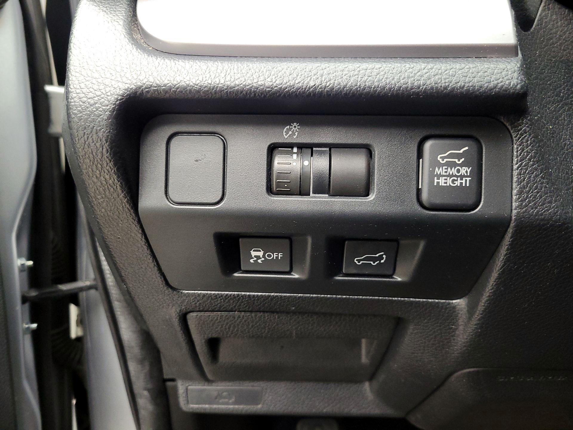 Thumbnail: 2015 Subaru Forester - 13