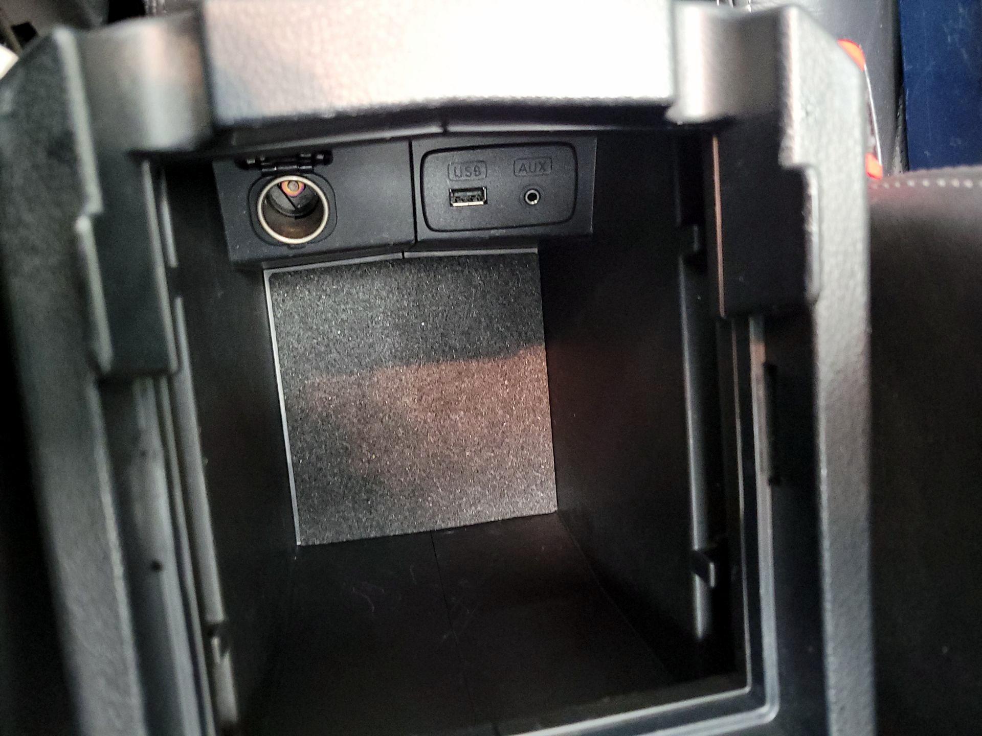 Thumbnail: 2015 Subaru Forester - 18