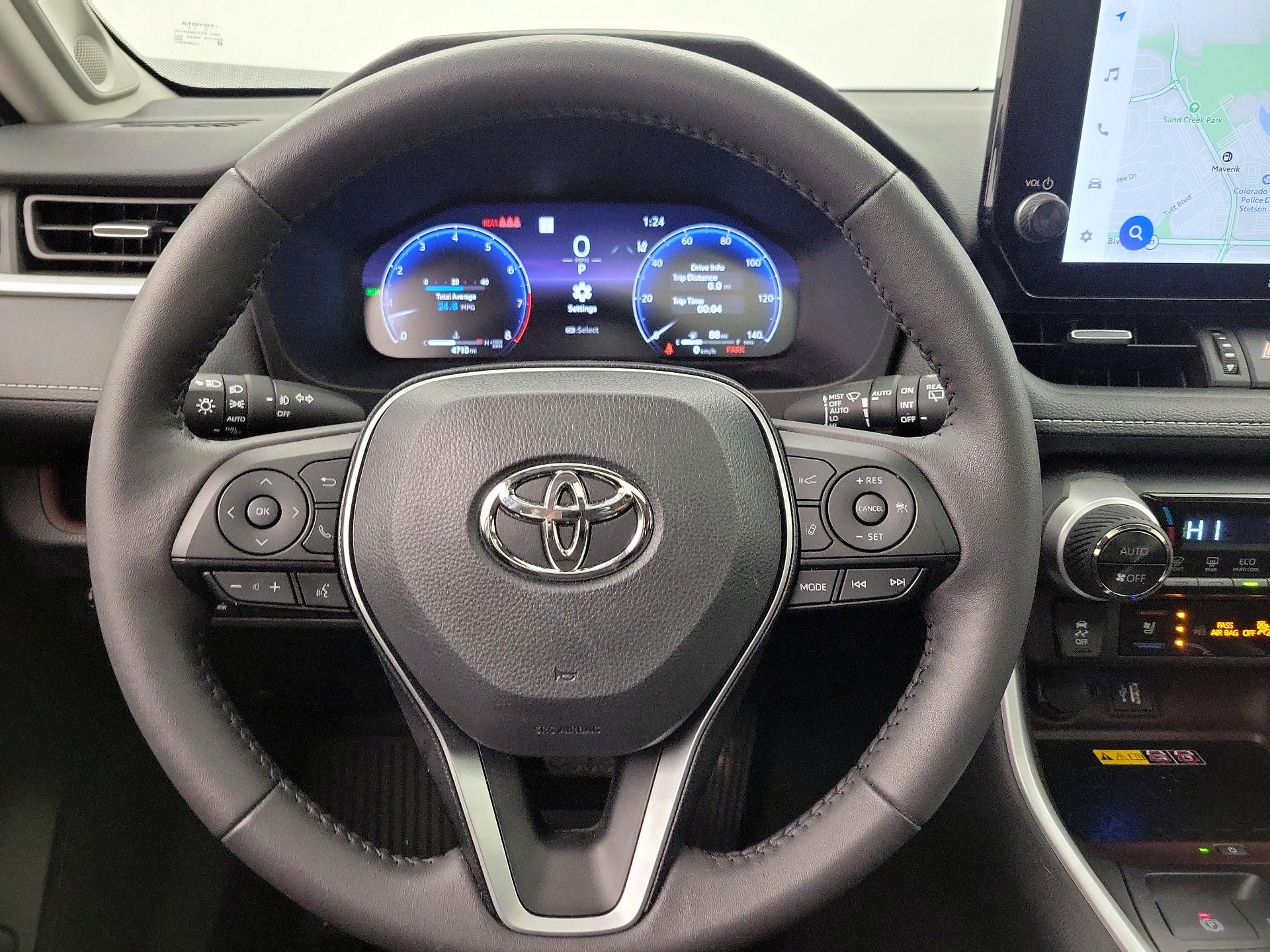 Thumbnail: 2025 Toyota RAV4 - 10