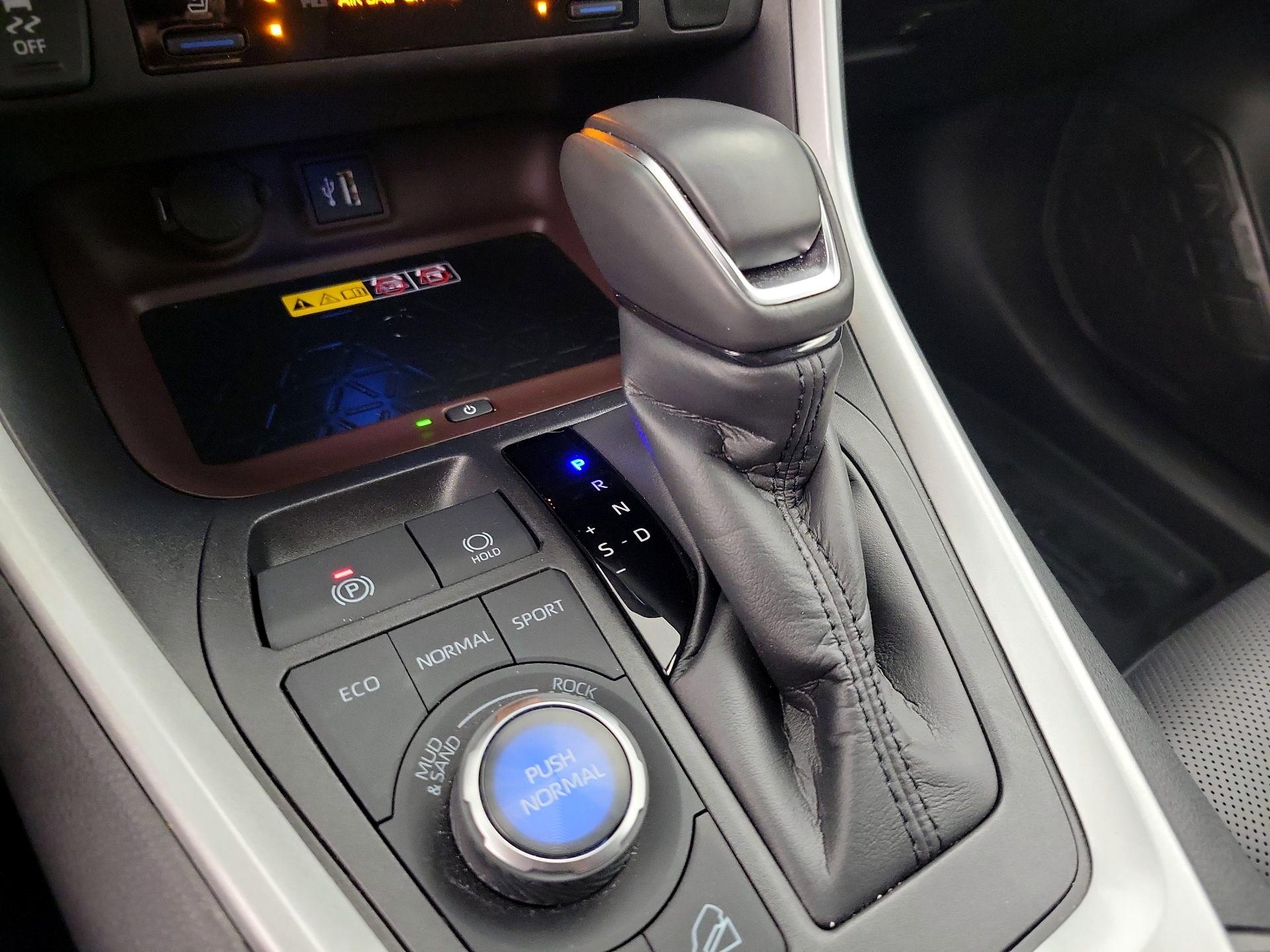 Thumbnail: 2025 Toyota RAV4 - 18