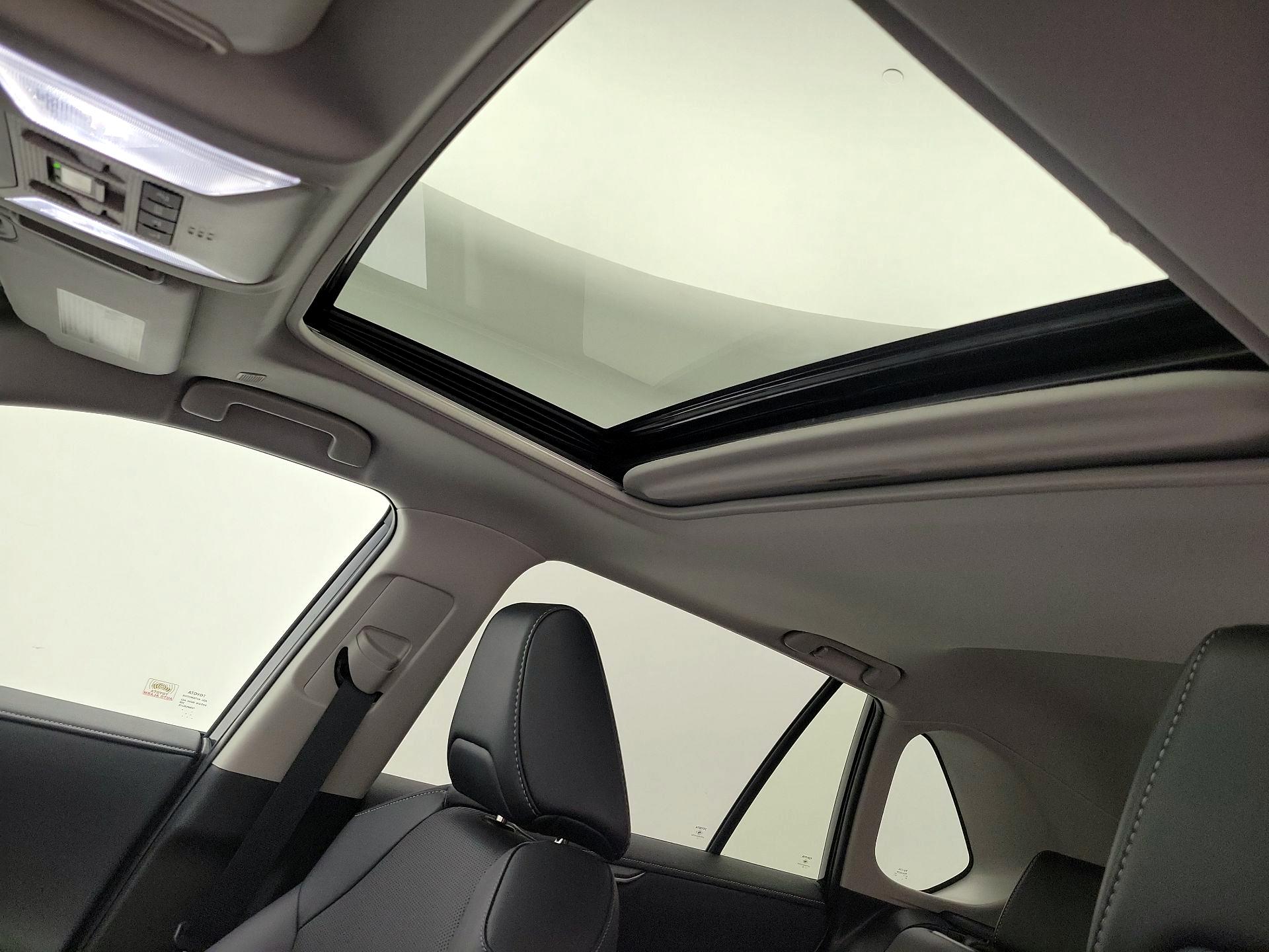 Thumbnail: 2025 Toyota RAV4 - 20