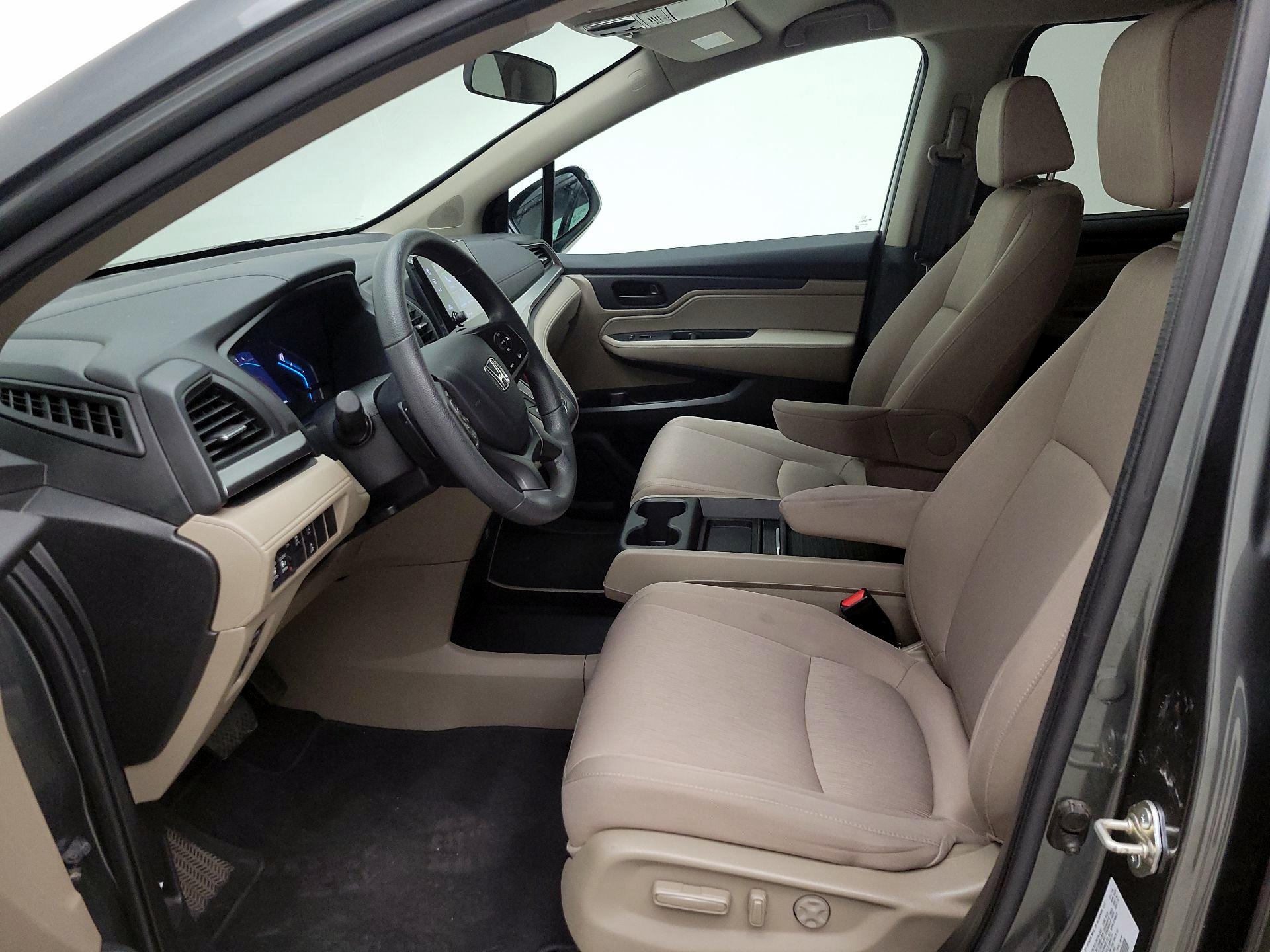 Thumbnail: 2019 Honda Odyssey - 11