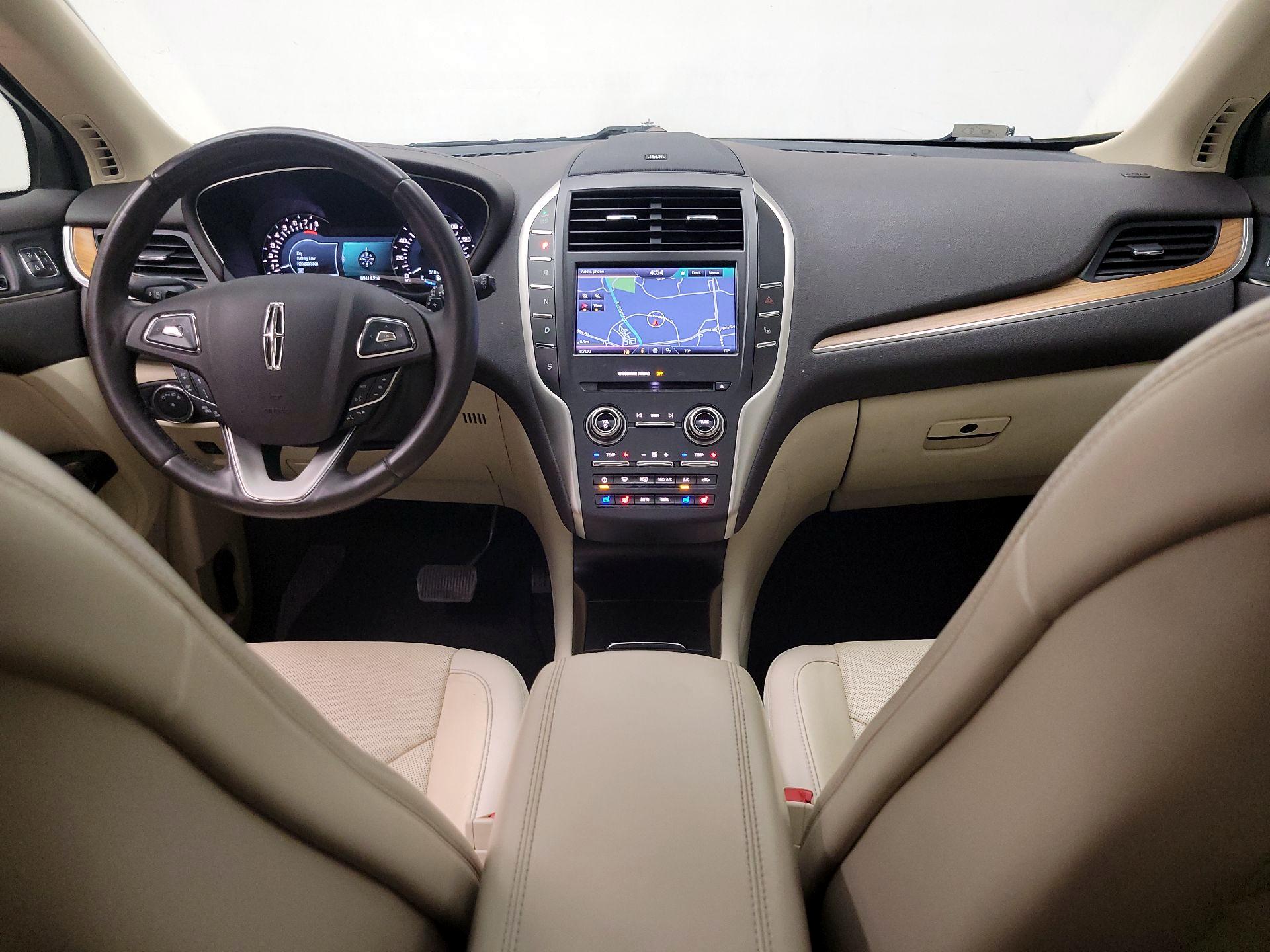 Thumbnail: 2015 Lincoln MKC - 9