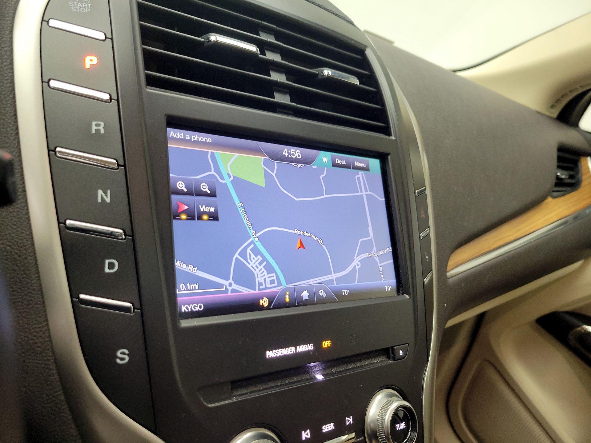 Thumbnail: 2015 Lincoln MKC - 14