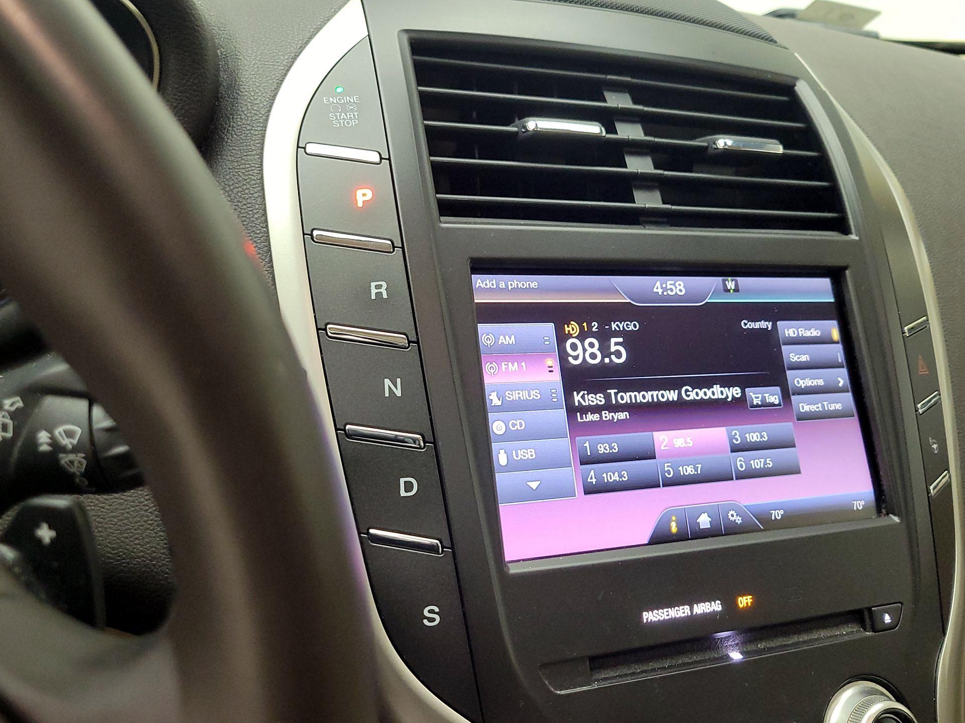 Thumbnail: 2015 Lincoln MKC - 18