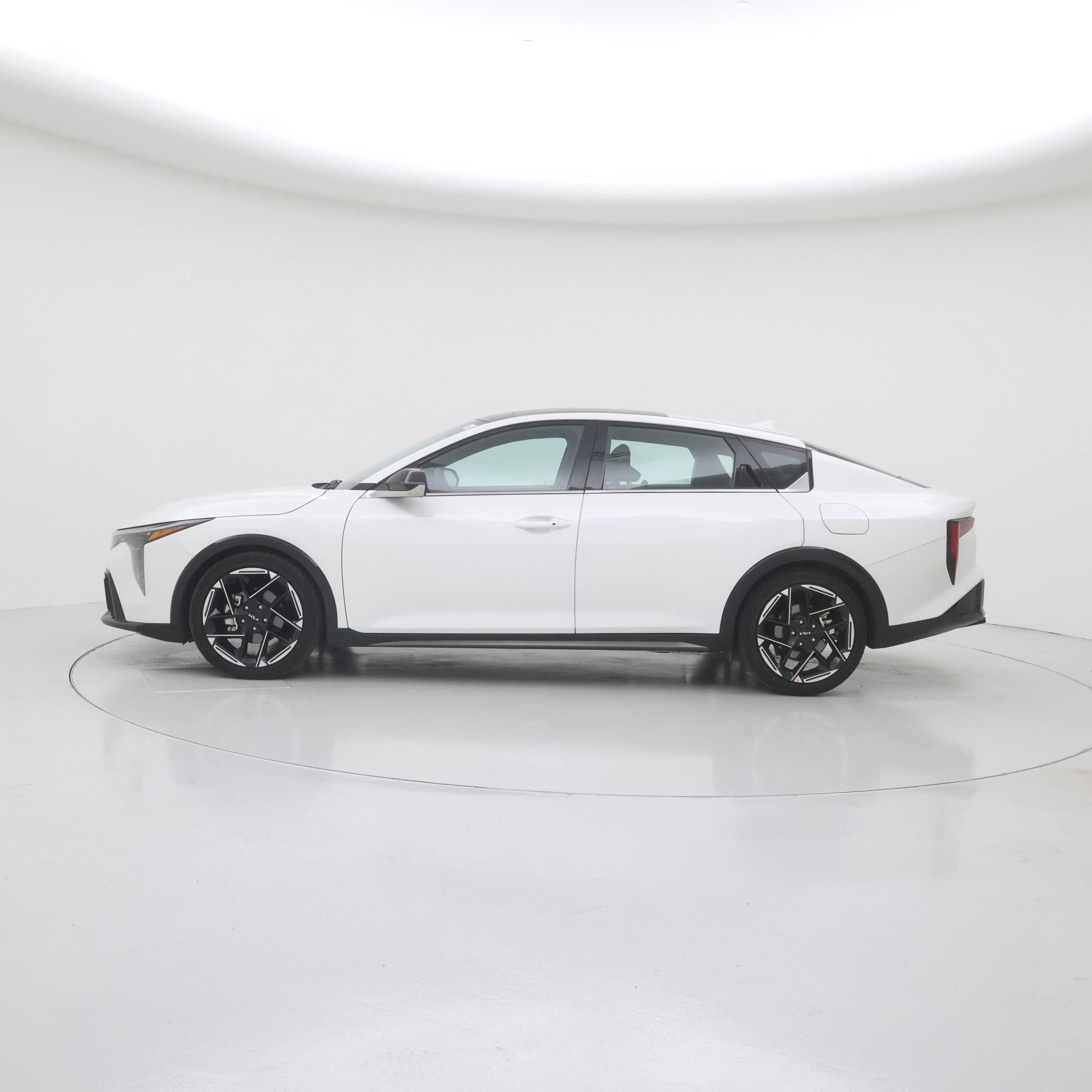 Thumbnail: 2025 Kia K4 - 3