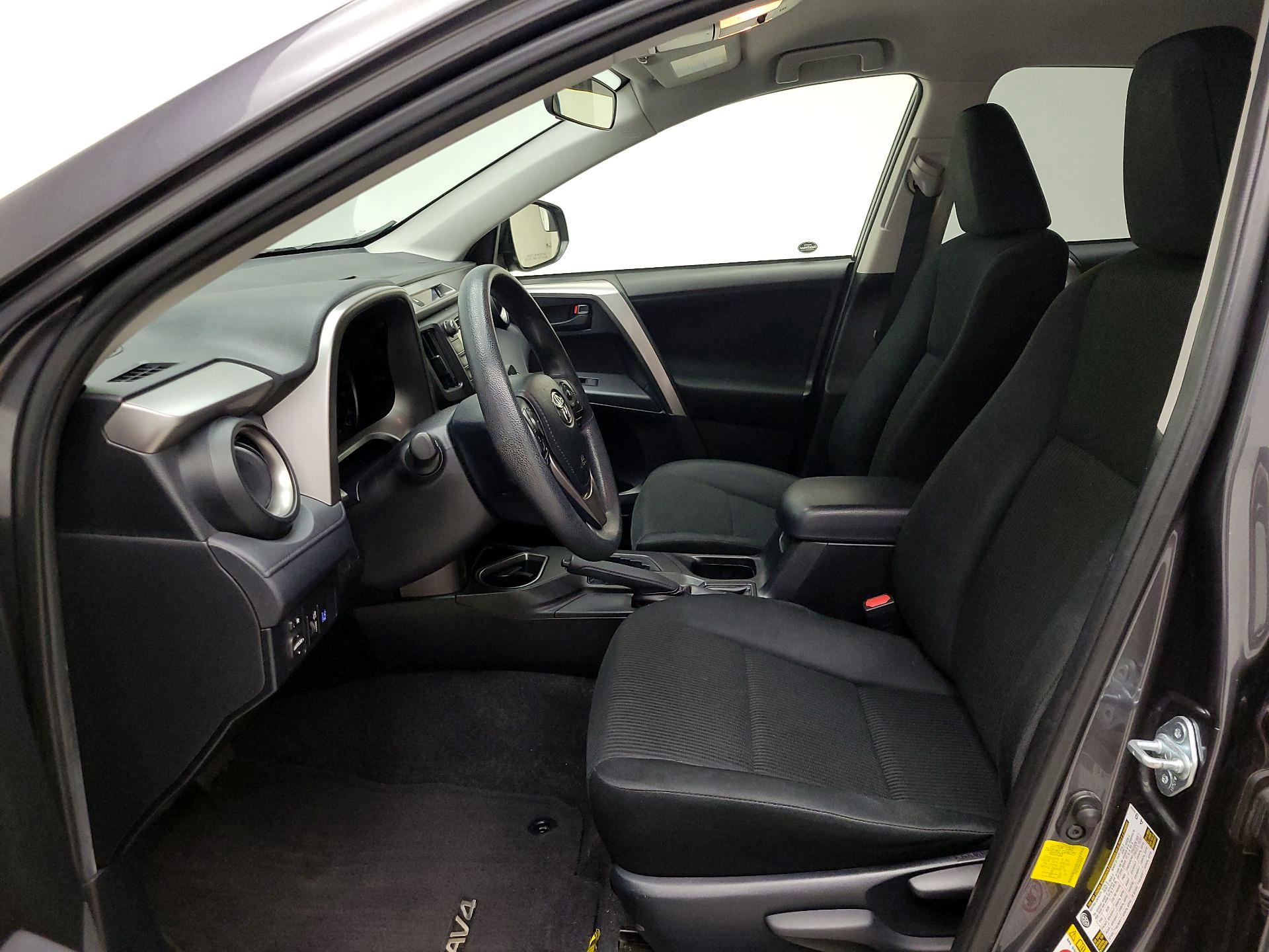 Thumbnail: 2017 Toyota RAV4 - 11