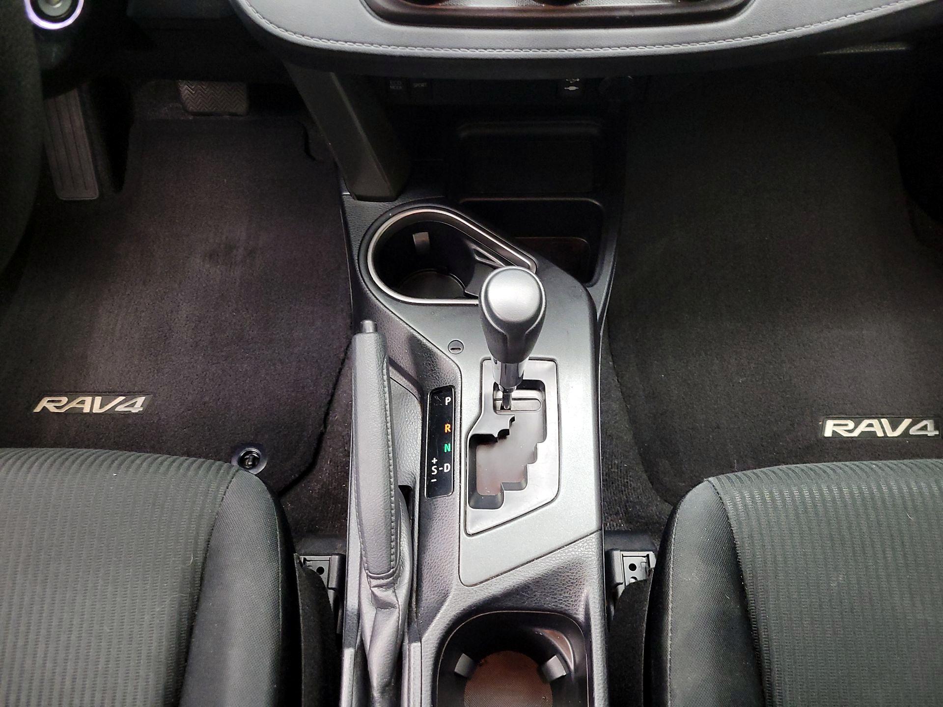 Thumbnail: 2017 Toyota RAV4 - 17