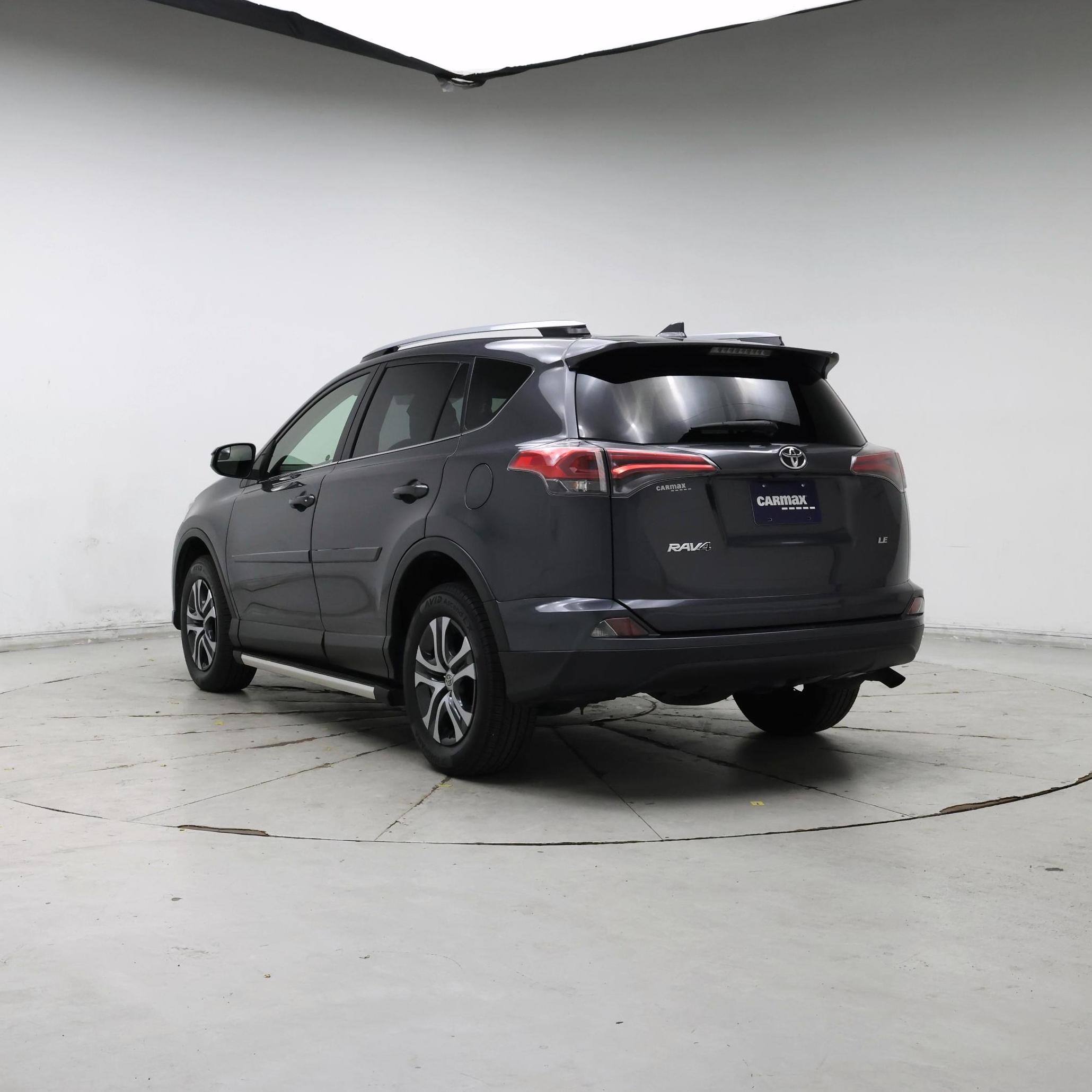 Thumbnail: 2017 Toyota RAV4 - 2
