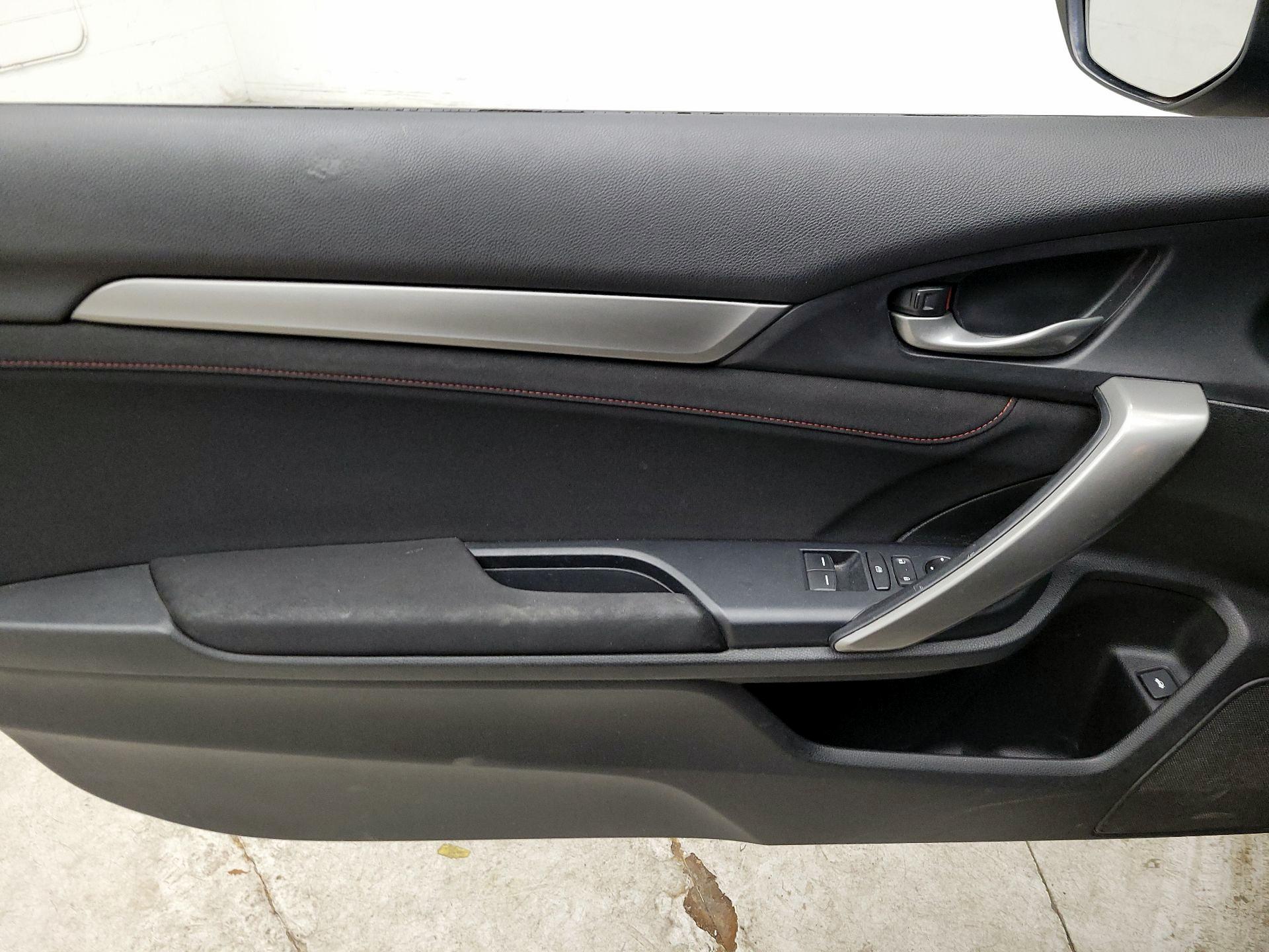 Thumbnail: 2018 Honda Civic - 12