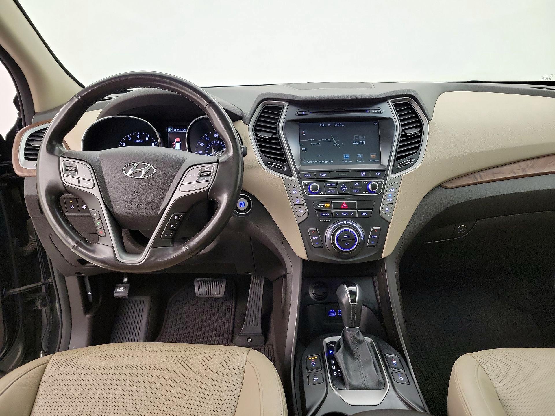 Thumbnail: 2017 Hyundai Santa Fe - 9