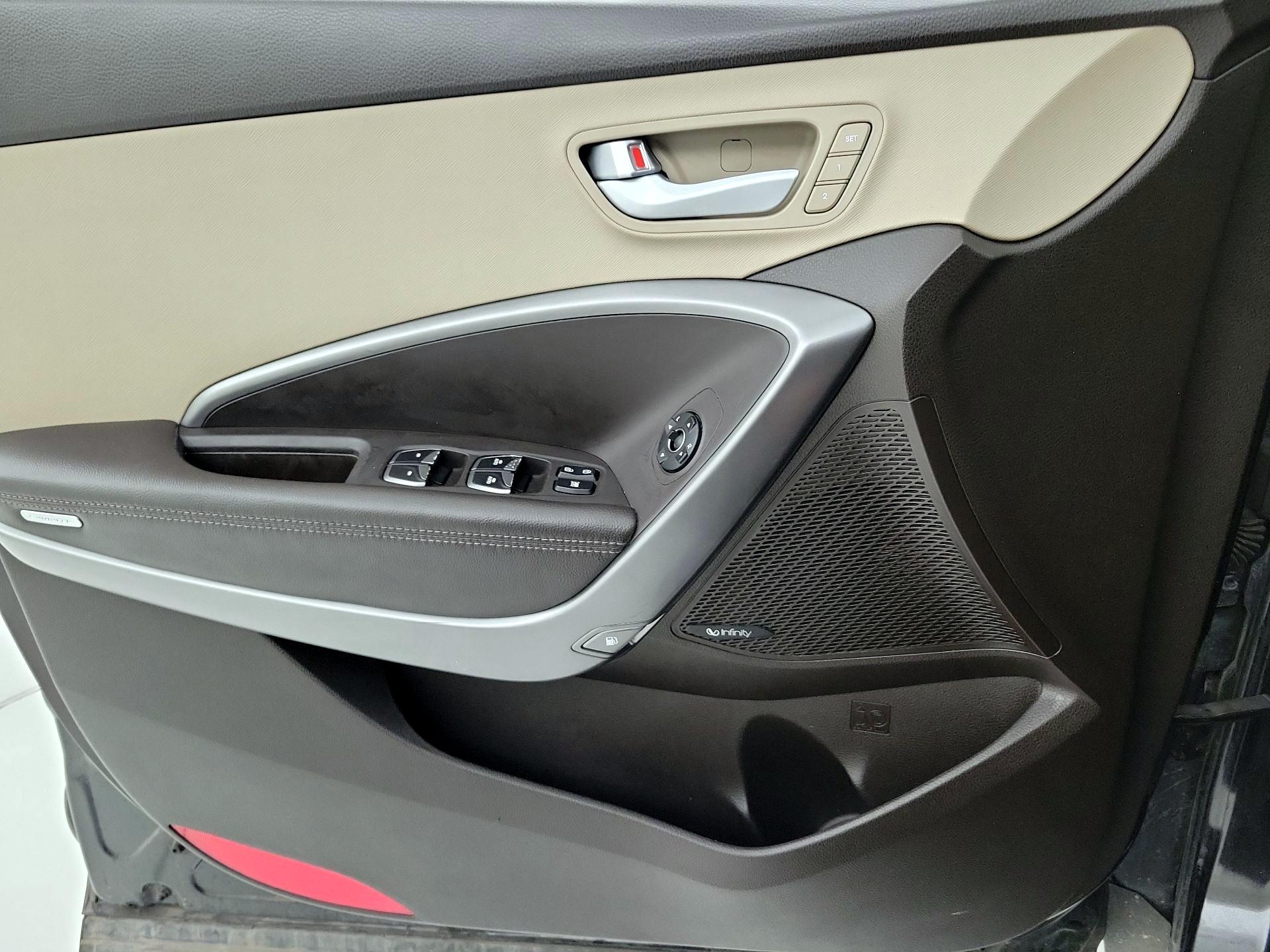 Thumbnail: 2017 Hyundai Santa Fe - 12