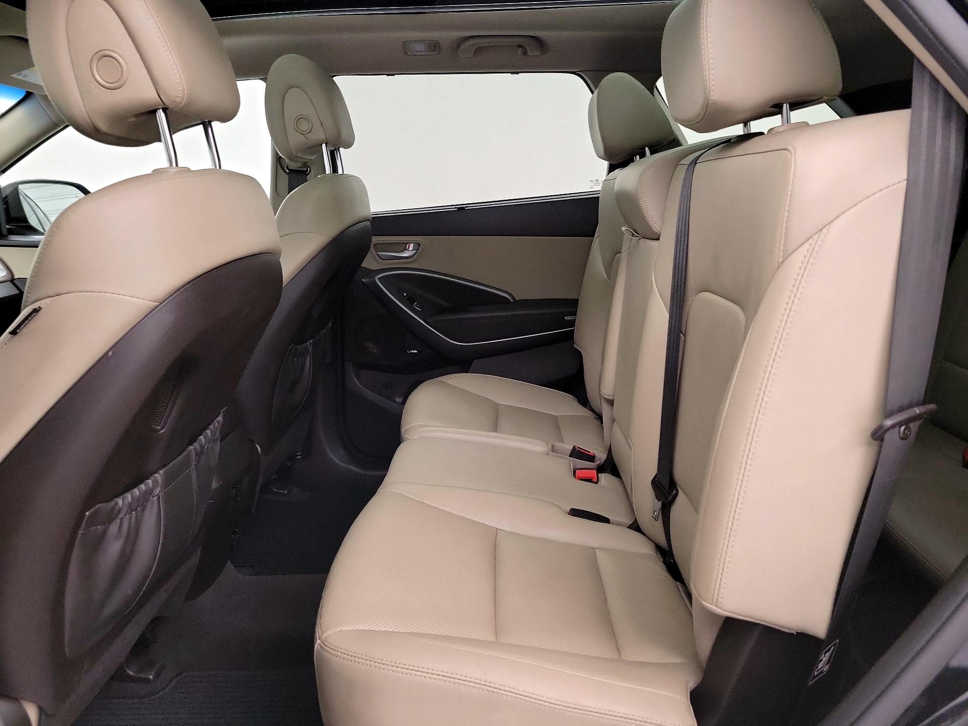 Thumbnail: 2017 Hyundai Santa Fe - 20