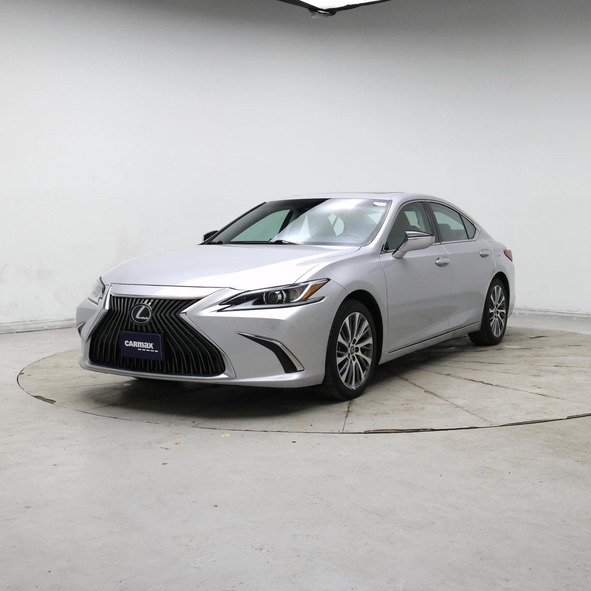 Thumbnail: 2019 Lexus ES - 4