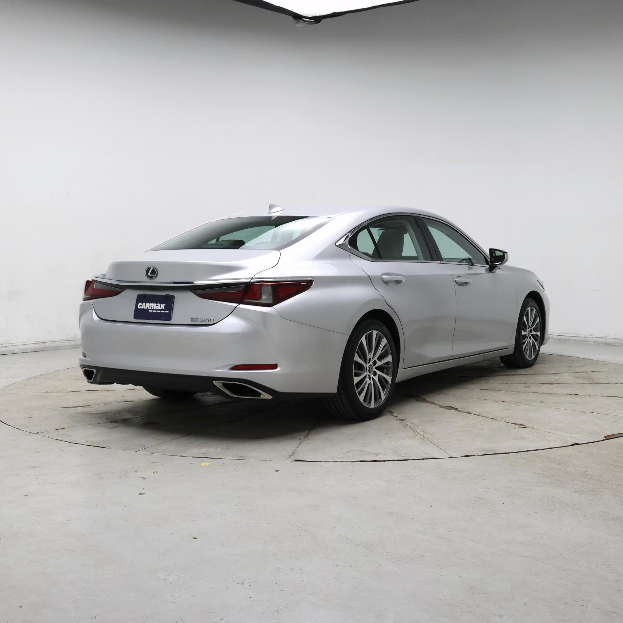 Thumbnail: 2019 Lexus ES - 8