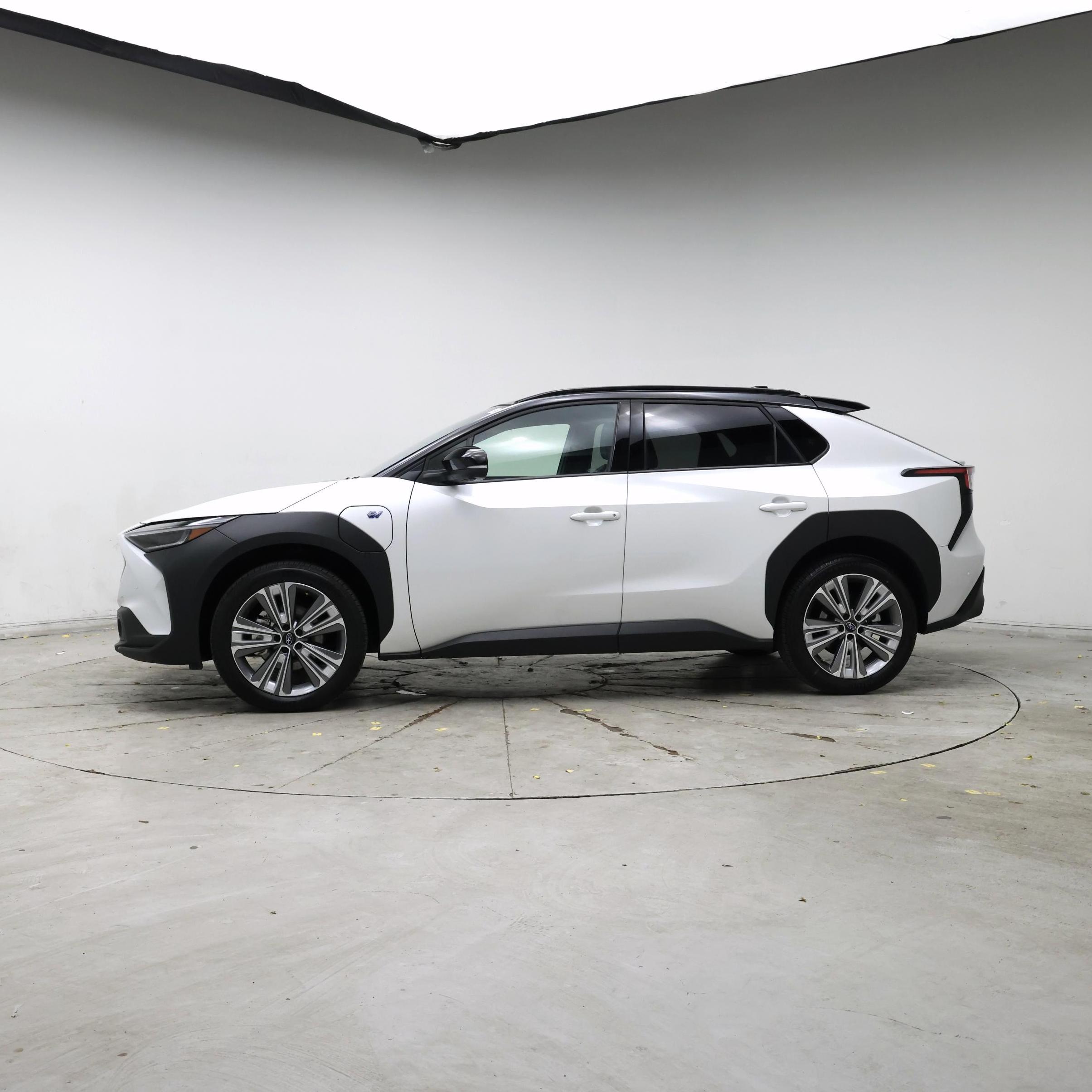 Thumbnail: 2024 Subaru Solterra - 3