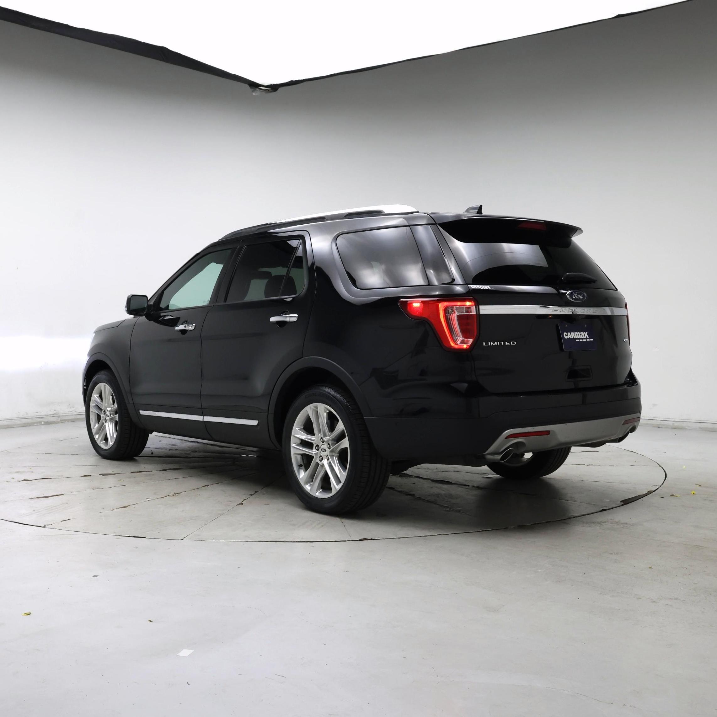 Thumbnail: 2017 Ford Explorer - 2