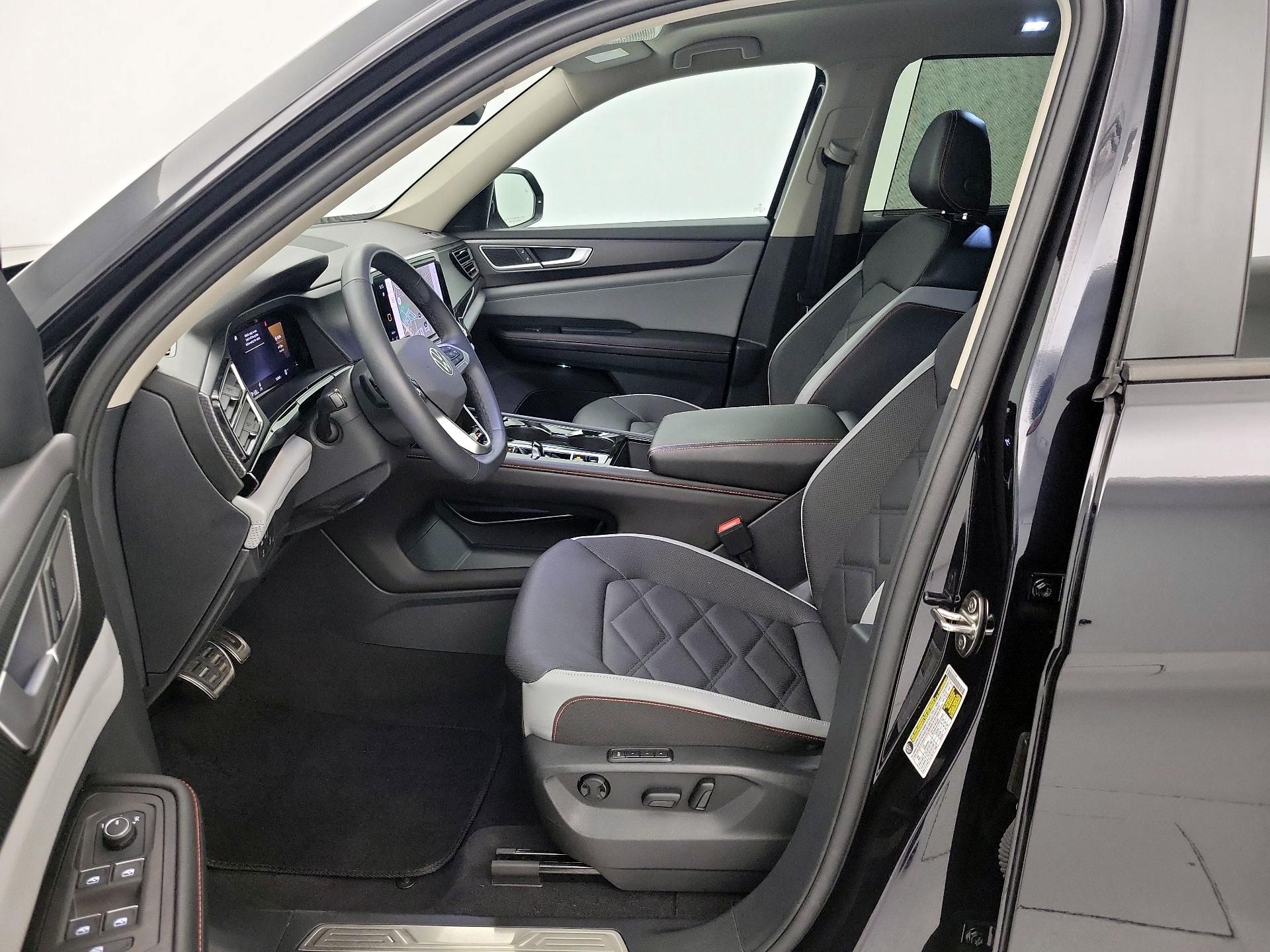 Thumbnail: 2024 Volkswagen Atlas - 11