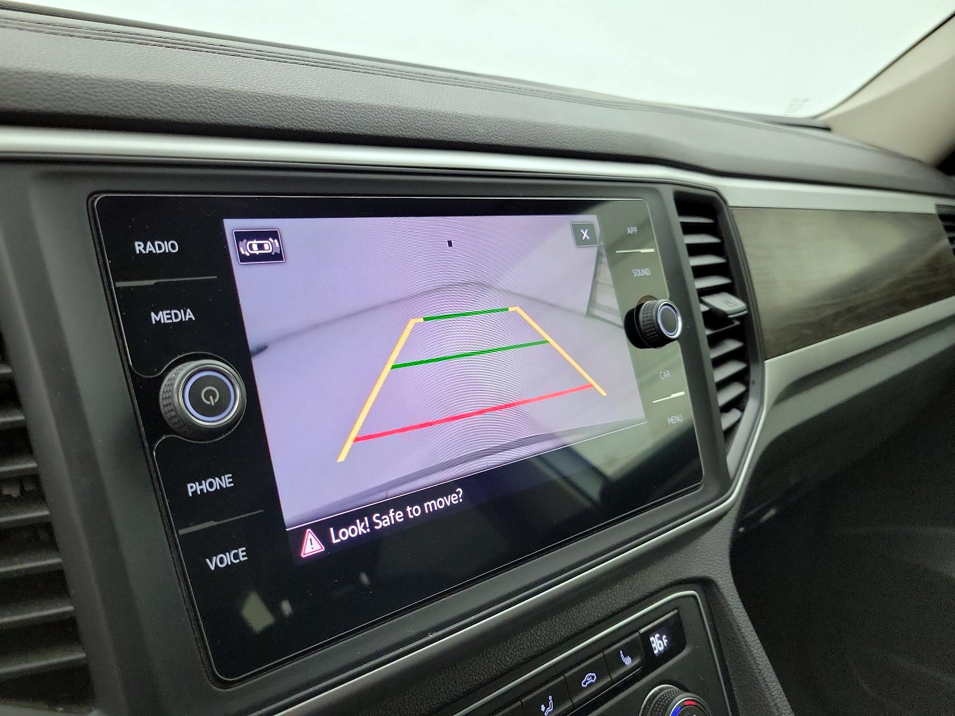 Thumbnail: 2021 Volkswagen Atlas - 15