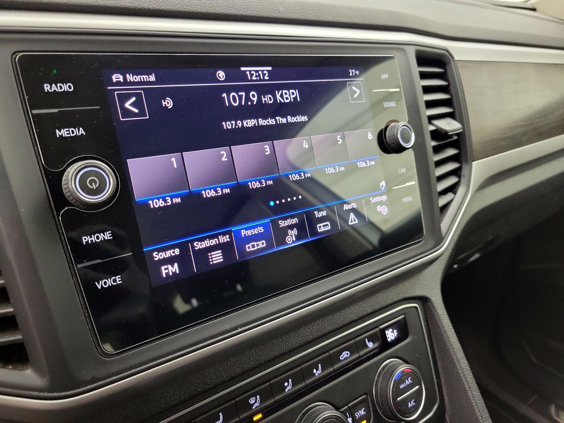 Thumbnail: 2021 Volkswagen Atlas - 16