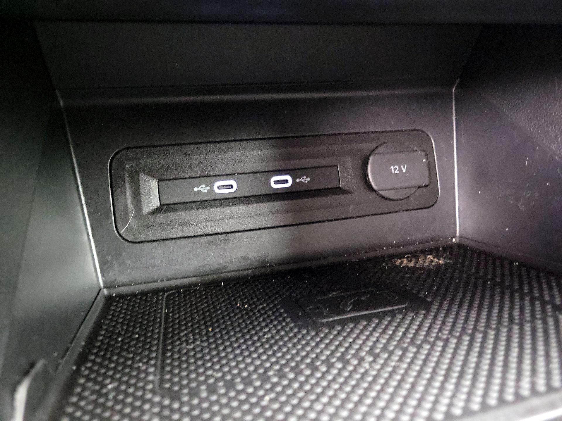 Thumbnail: 2021 Volkswagen Atlas - 19