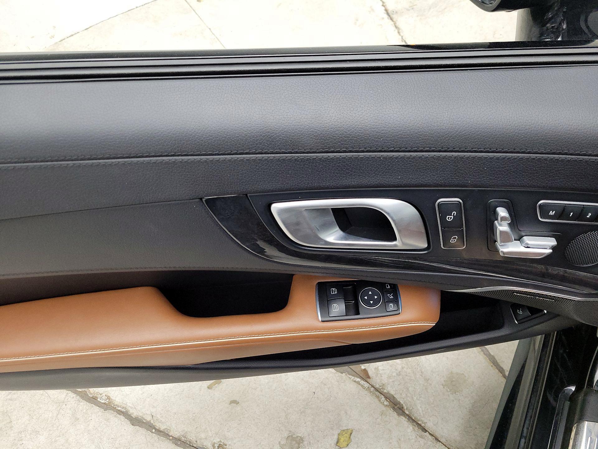 Thumbnail: 2017 Mercedes-Benz SL-Class - 12