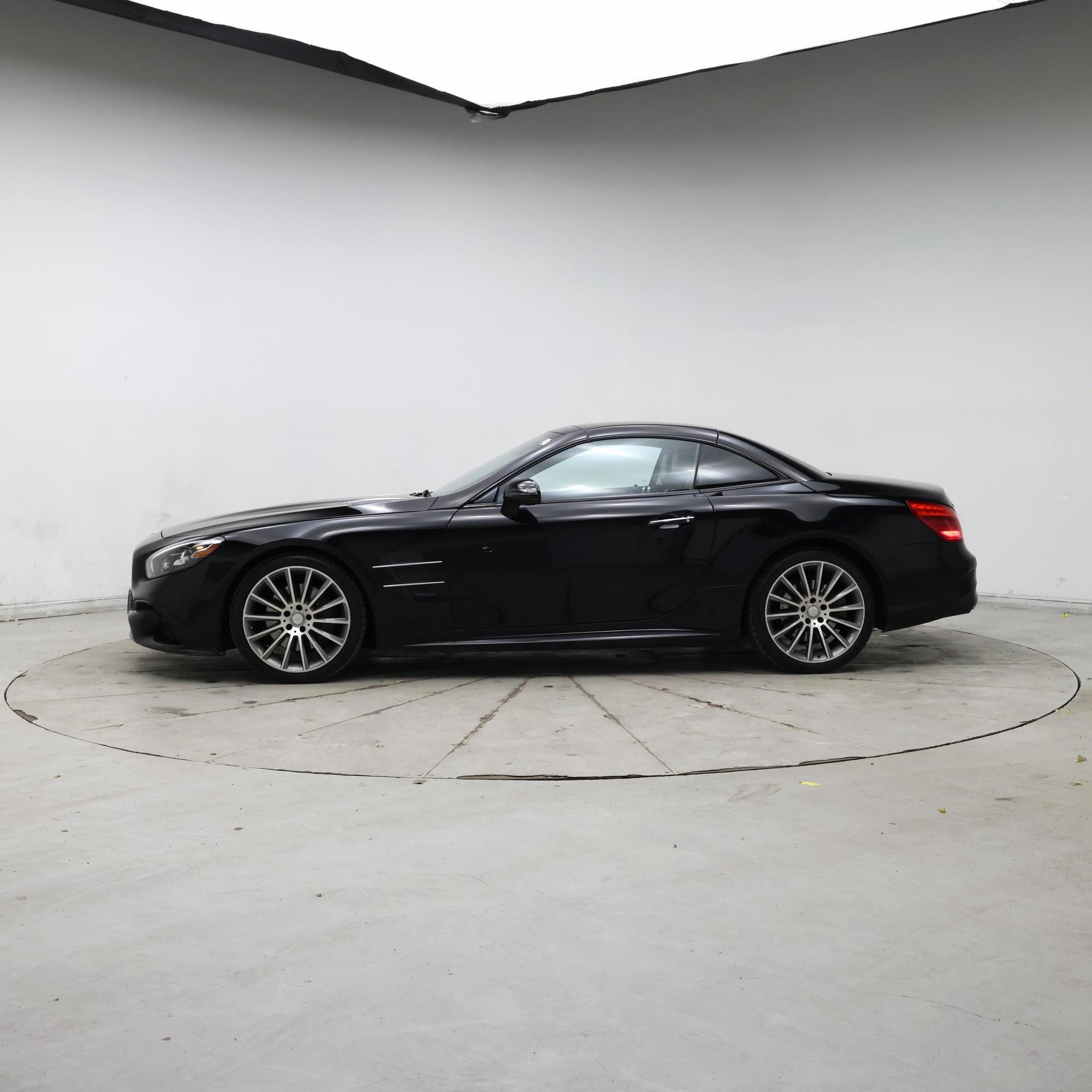 Thumbnail: 2017 Mercedes-Benz SL-Class - 3