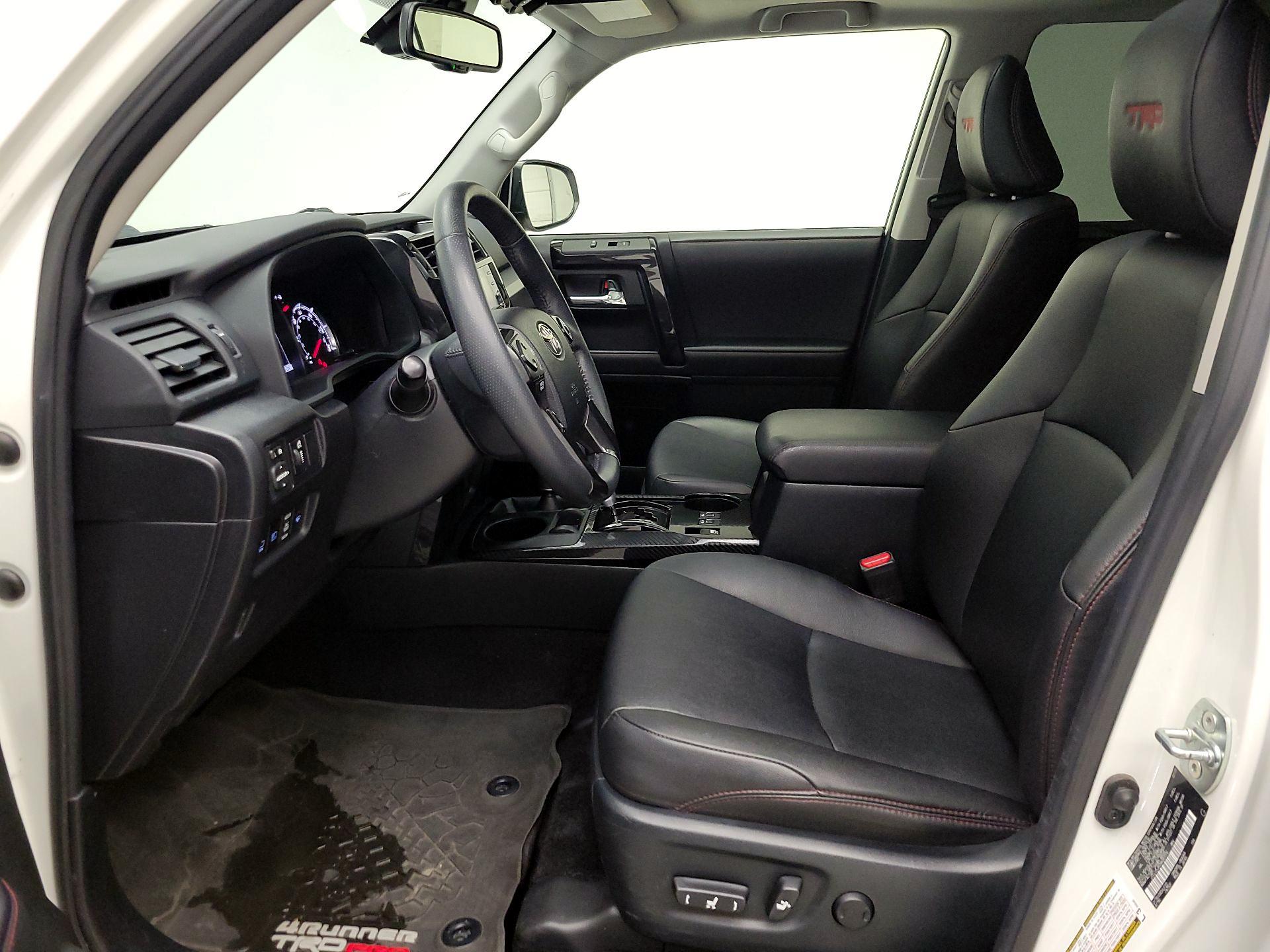 Thumbnail: 2022 Toyota 4Runner - 11